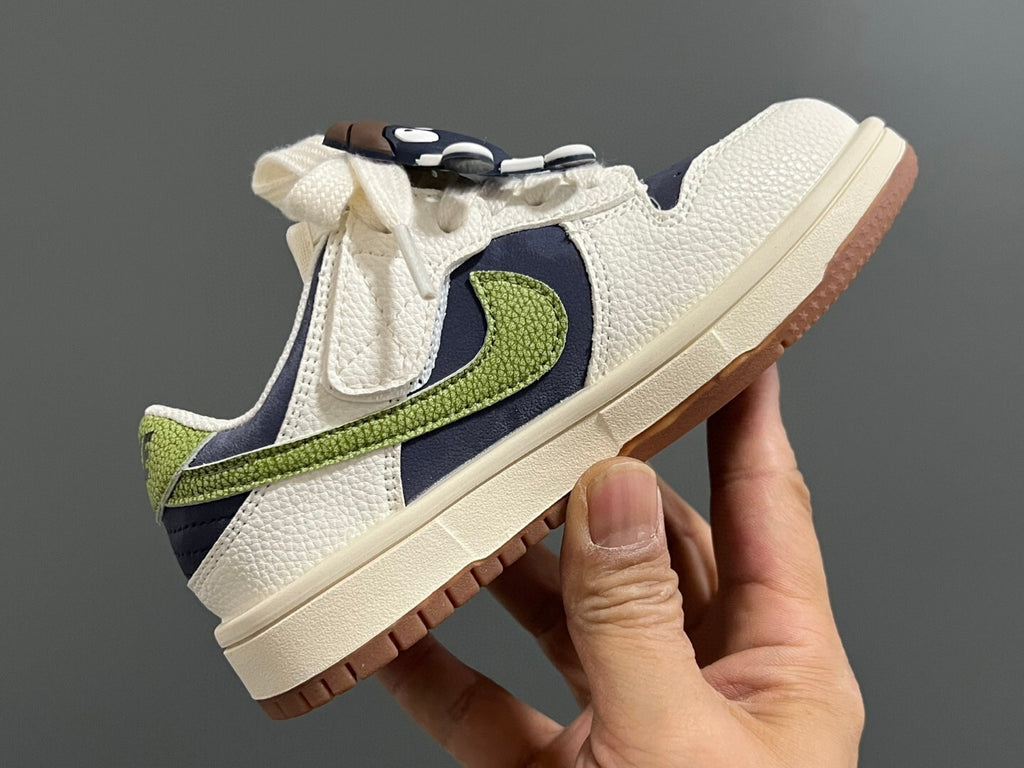 S-shaped low-top co-branded cartoon Velcro