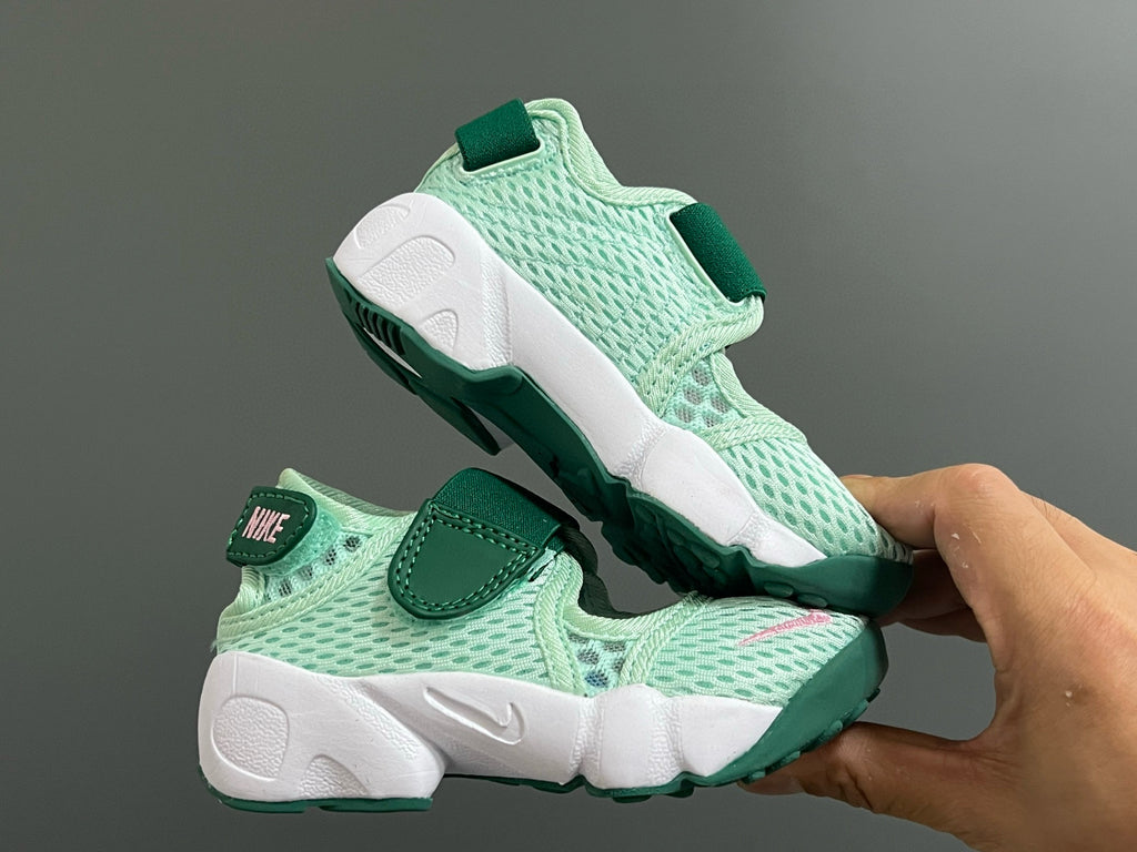Nike Ninja Closed Toe Sandal " green"