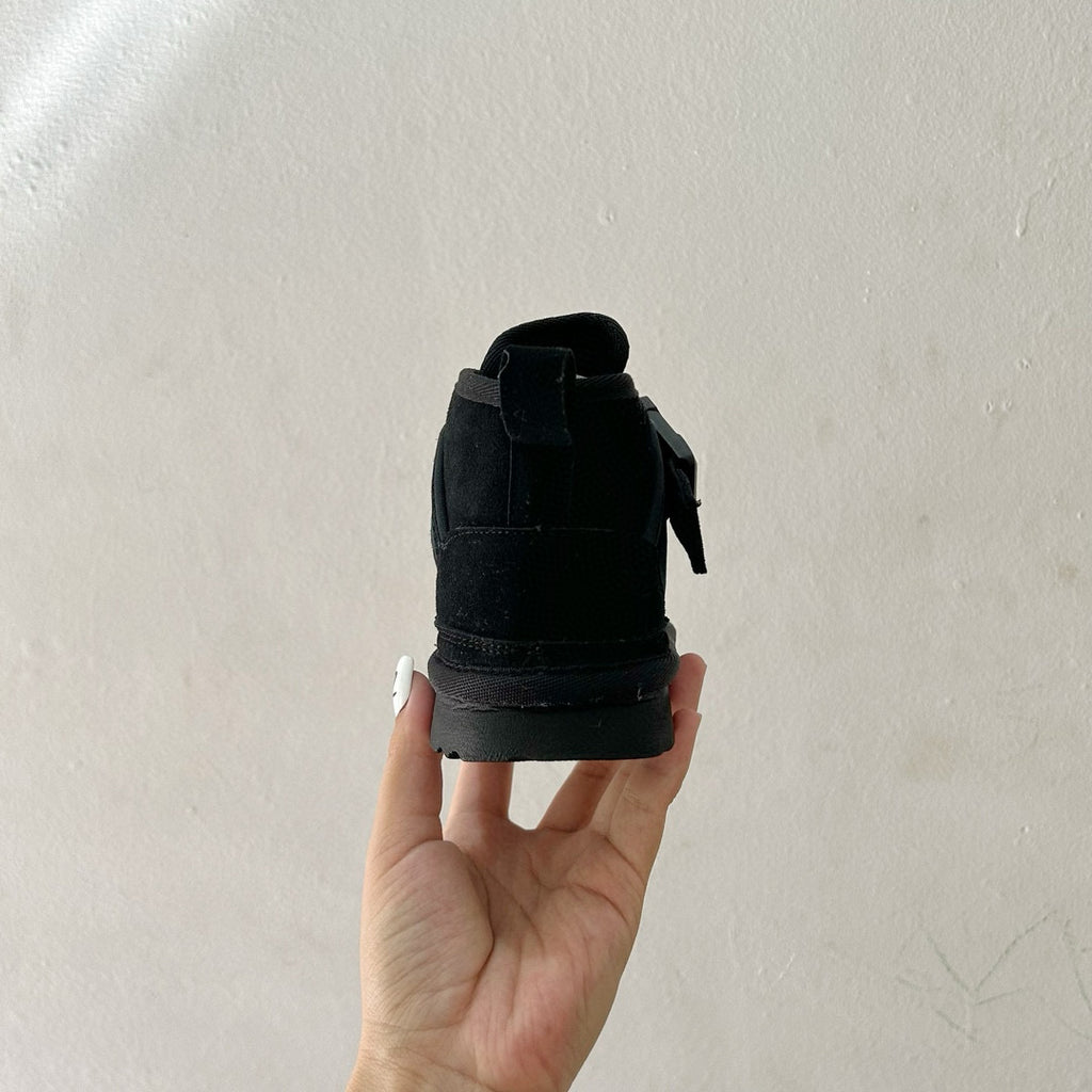 UGG Neum,Snow Boots