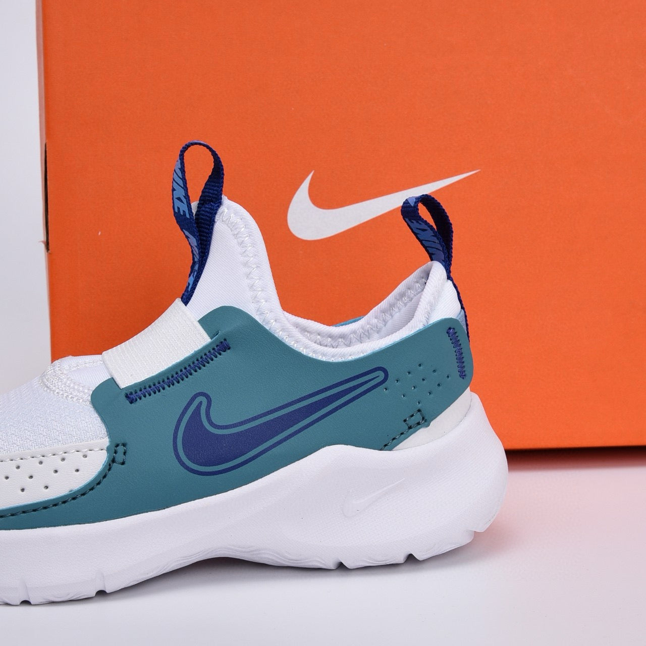Nike slip-on running shoes"  white, greenish-blue"