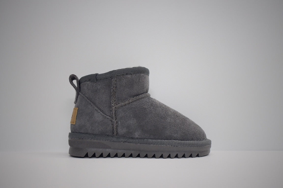 low-top UGG ankle boots" gray"