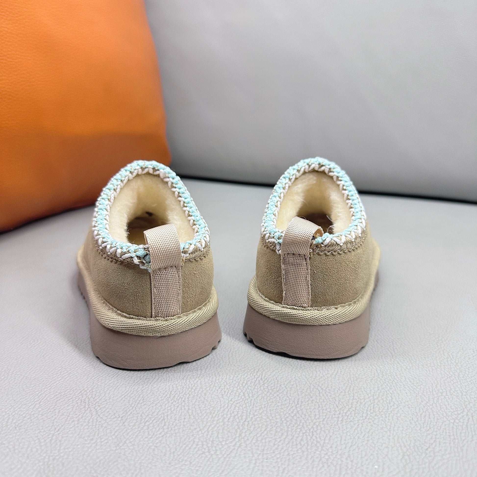 U-GG correct version" light beige"