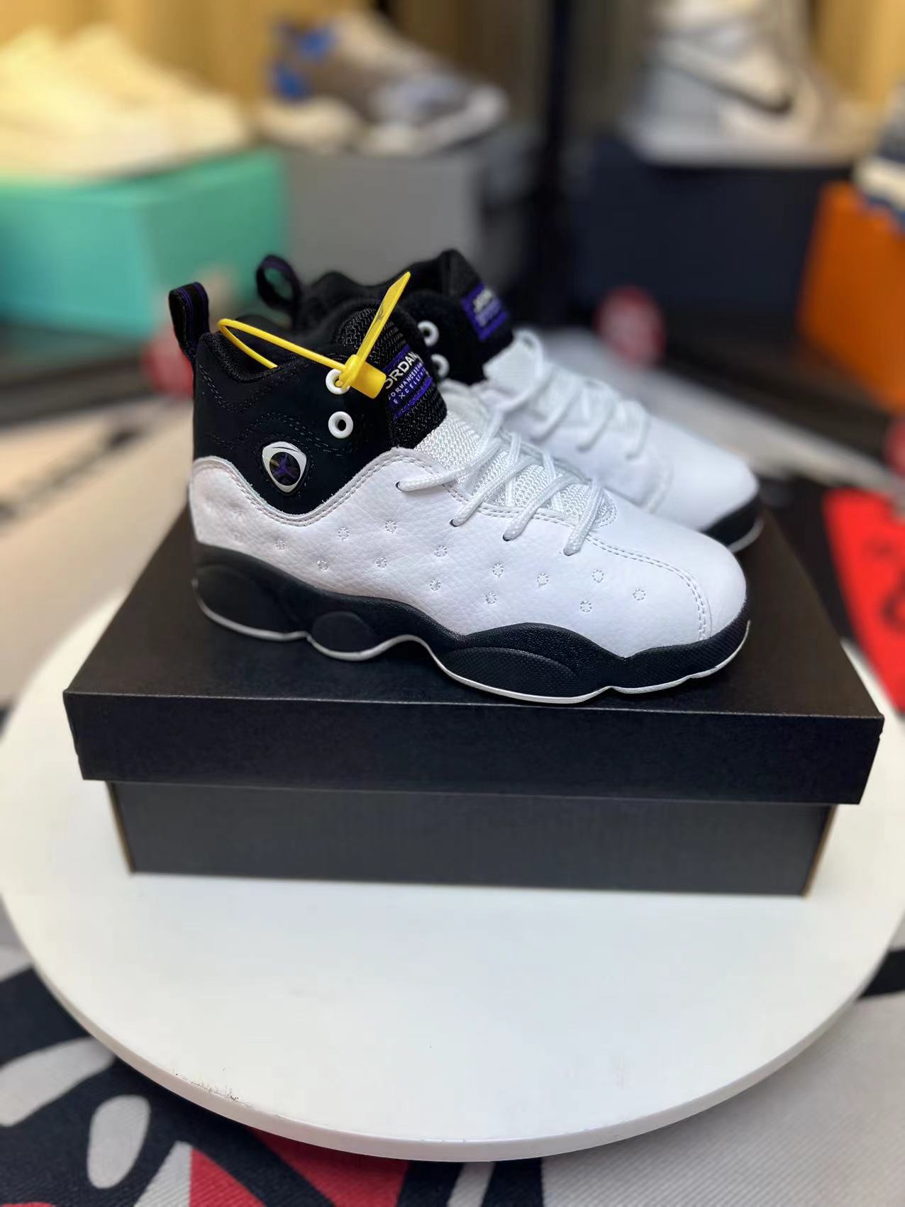 Joe 13 second generation" white, black"