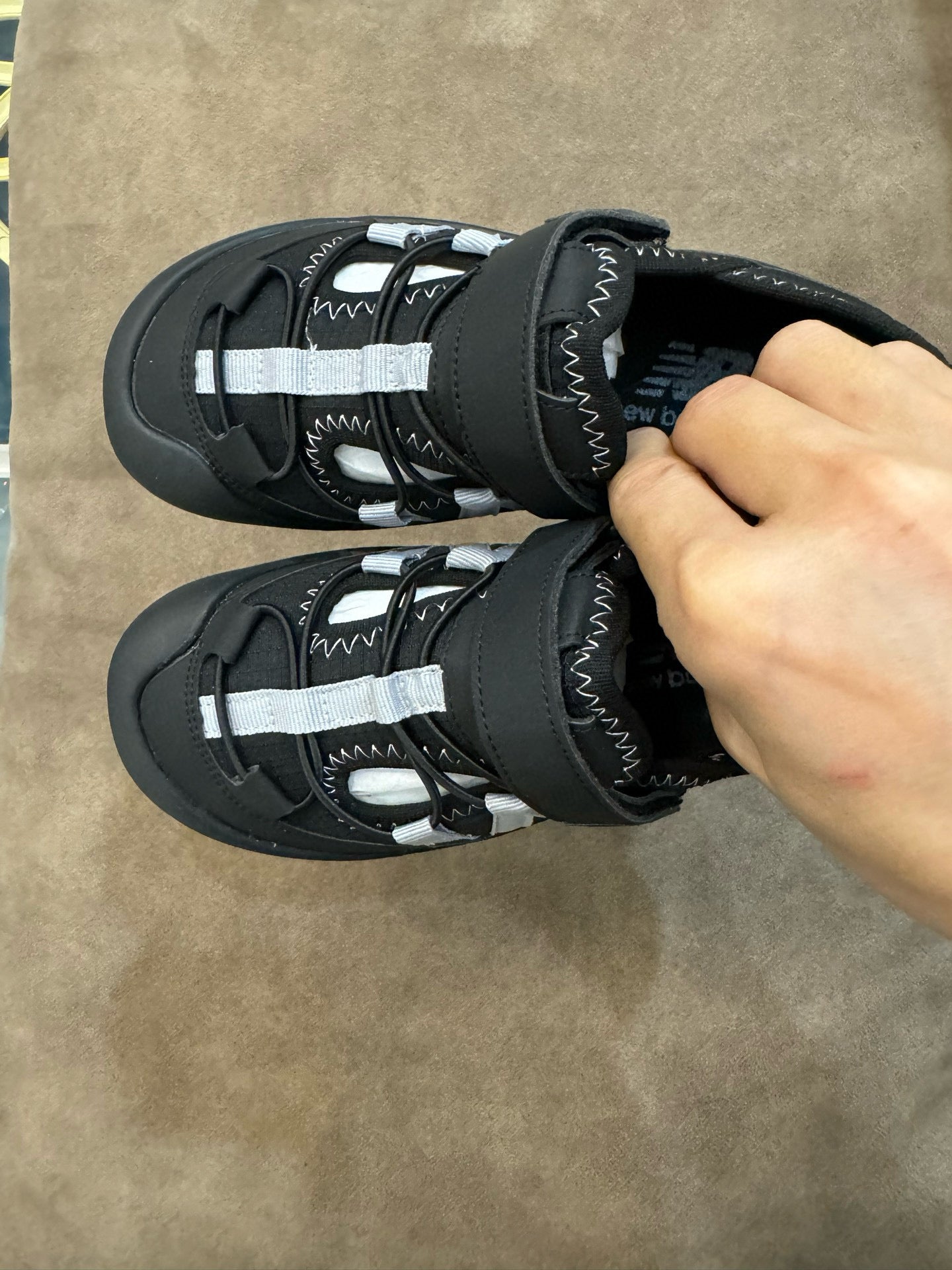 N3205 Velcro River Tracing Children's Sandals" black"