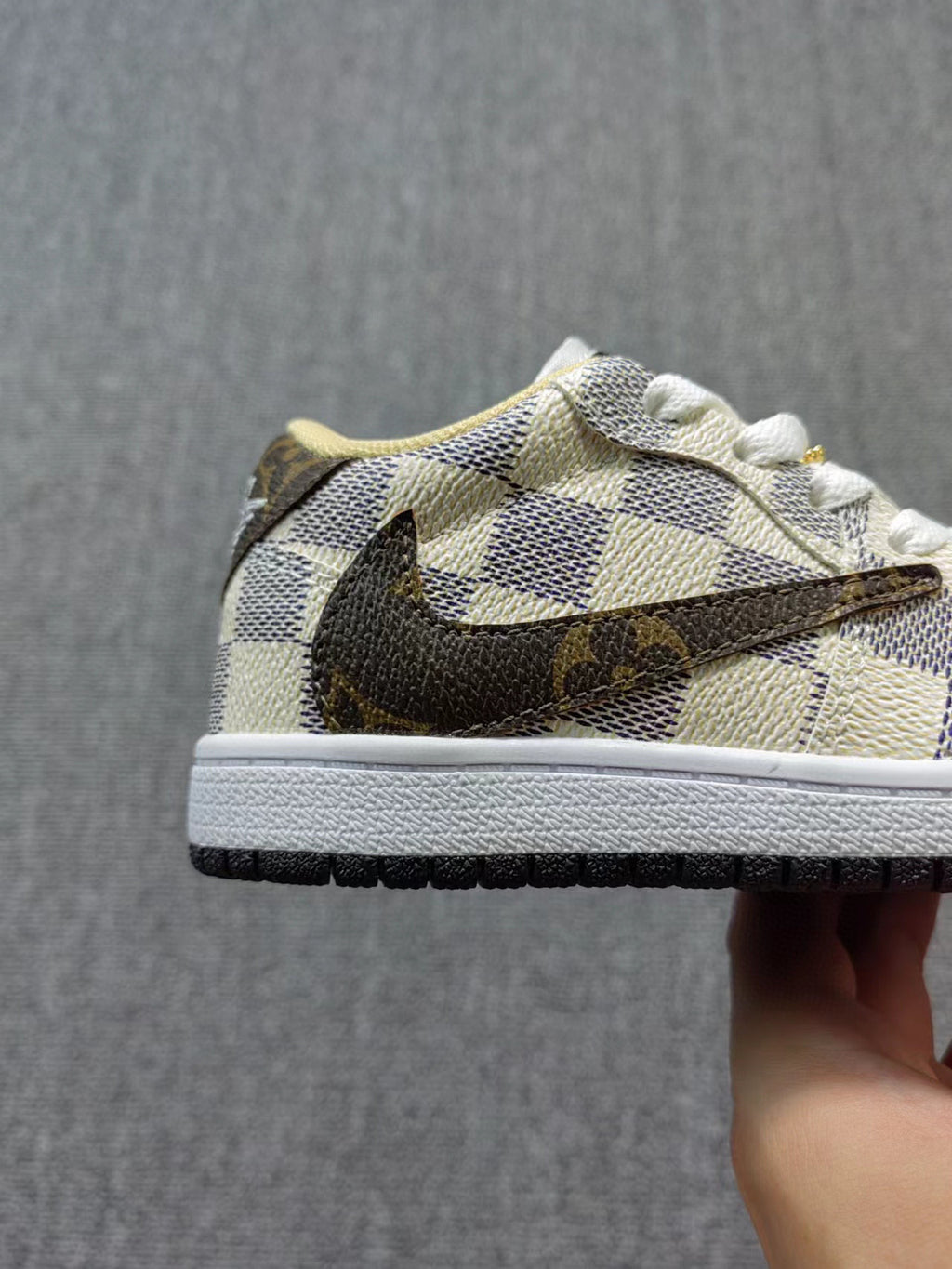Joe 1 low-top hook LV joint sneakers "White and Black/Dark Grey, Brown"