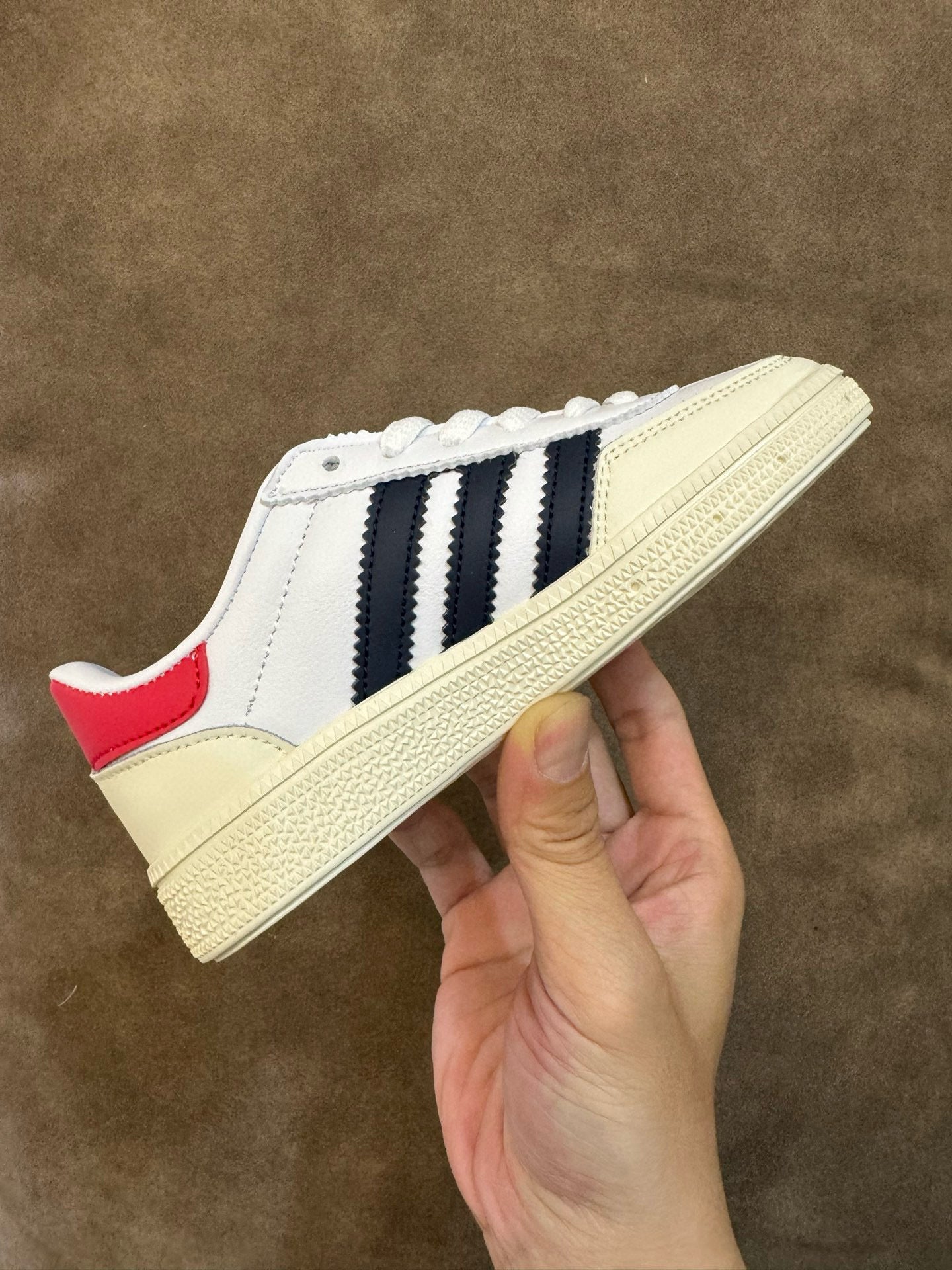 Adidas training 3 generation pig leather children's shoes" white"