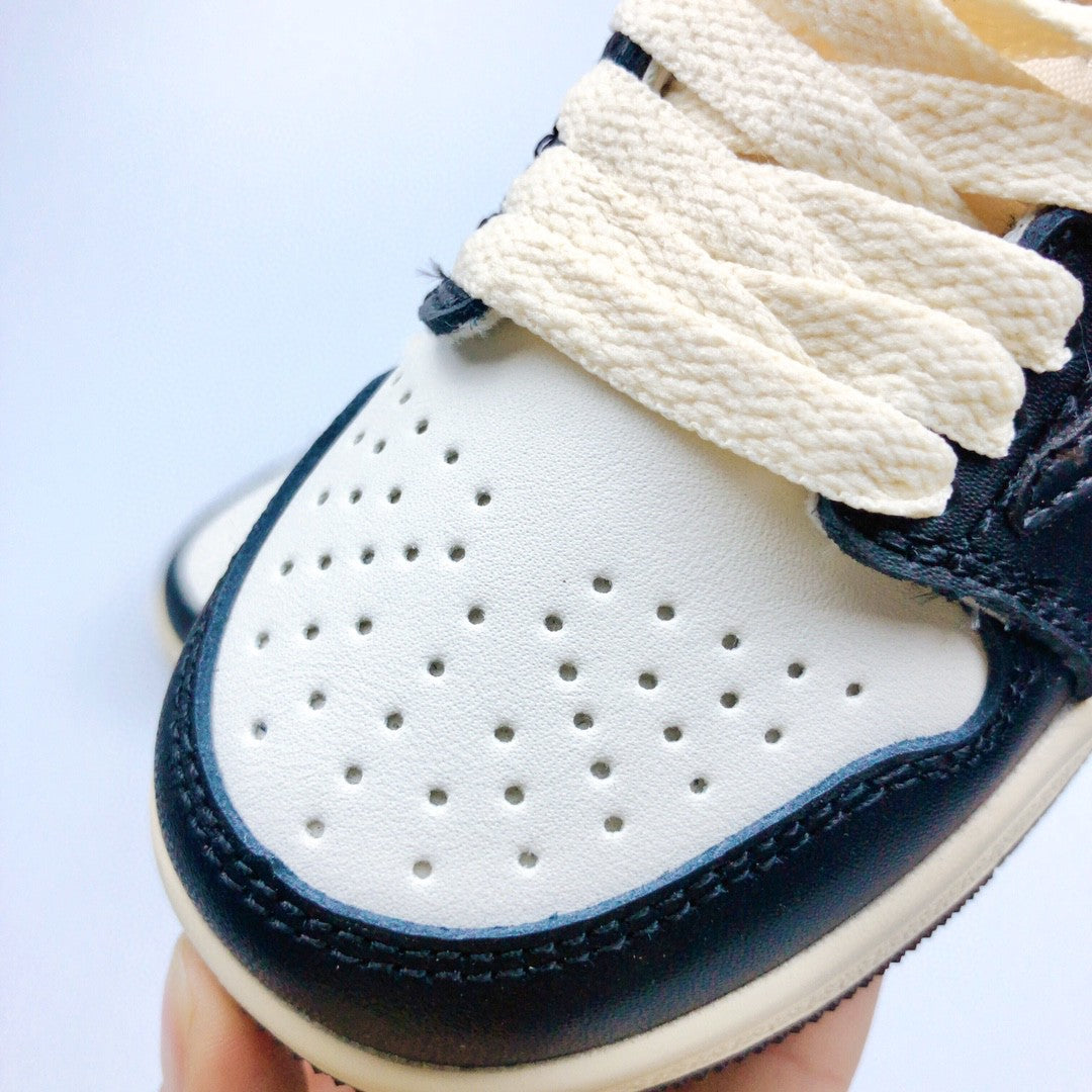 Jordan low-top reverse hook black warrior" white, navy"