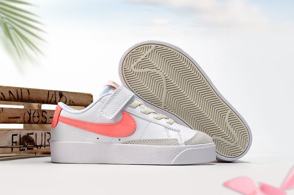 New colorway for the Trail Blazers low-top" white, pink"