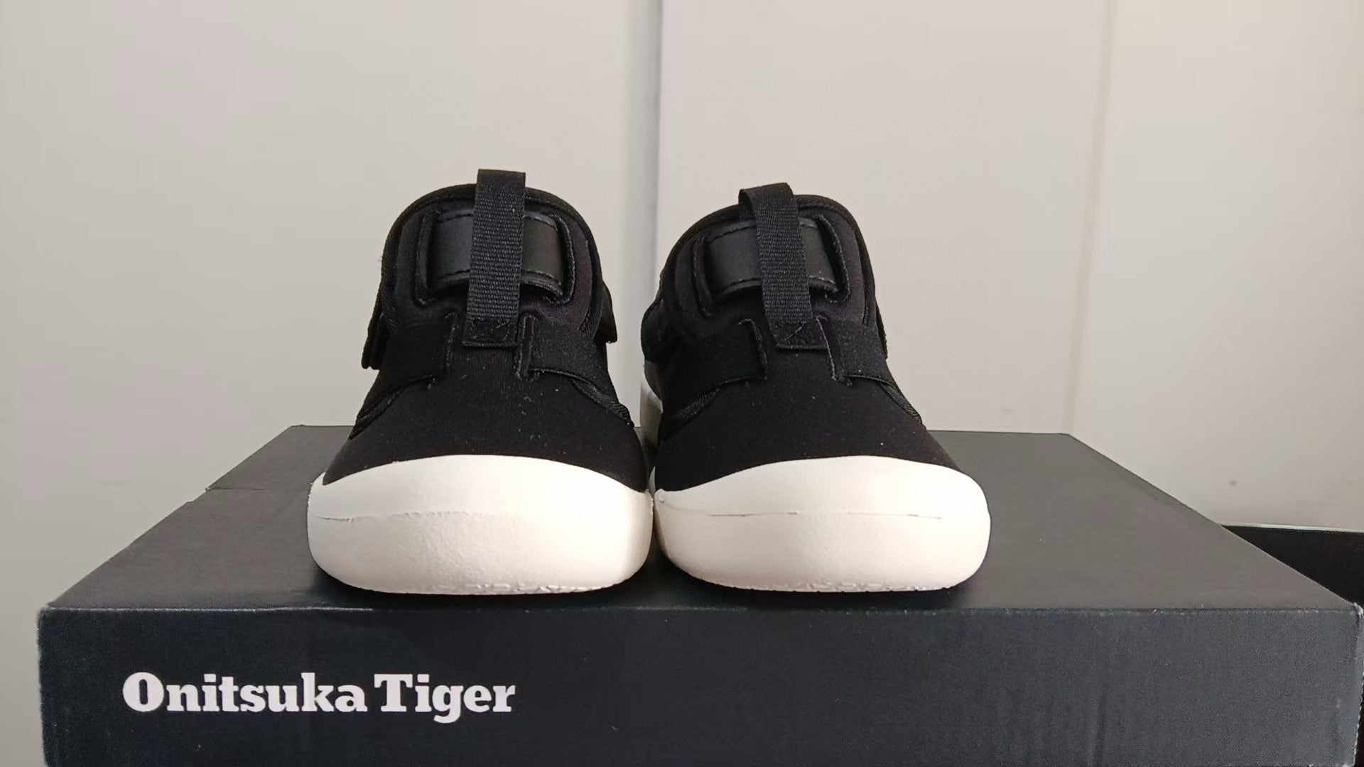 YSS  bread head sandals" black"
