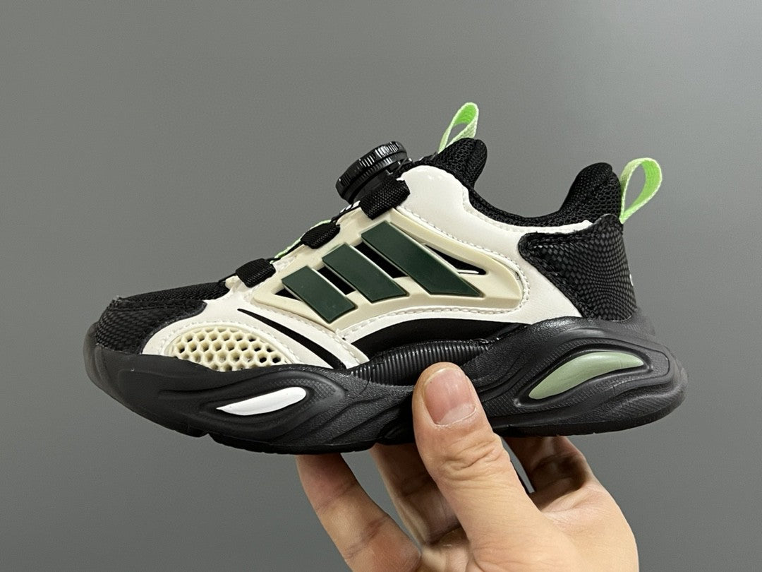 Trefoil rotating button children's shoes