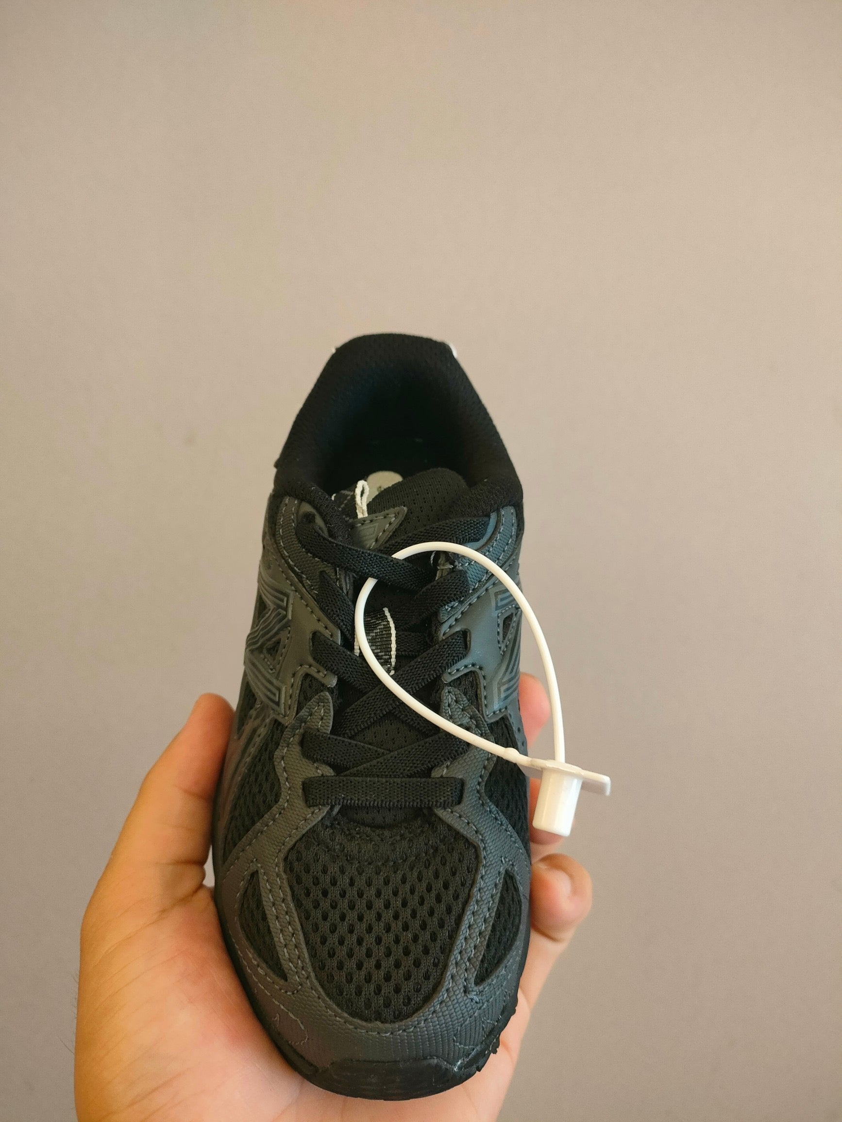 NB610 children's outdoor shoes" black"
