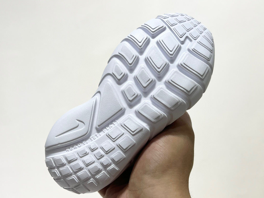 Nike's new barefoot slip" Pink"