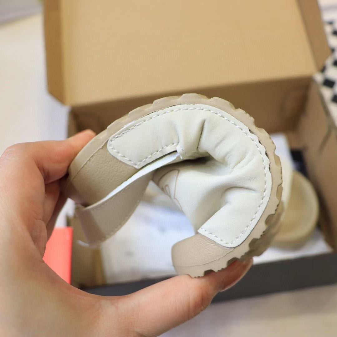 N large breasted sandals" light beige"