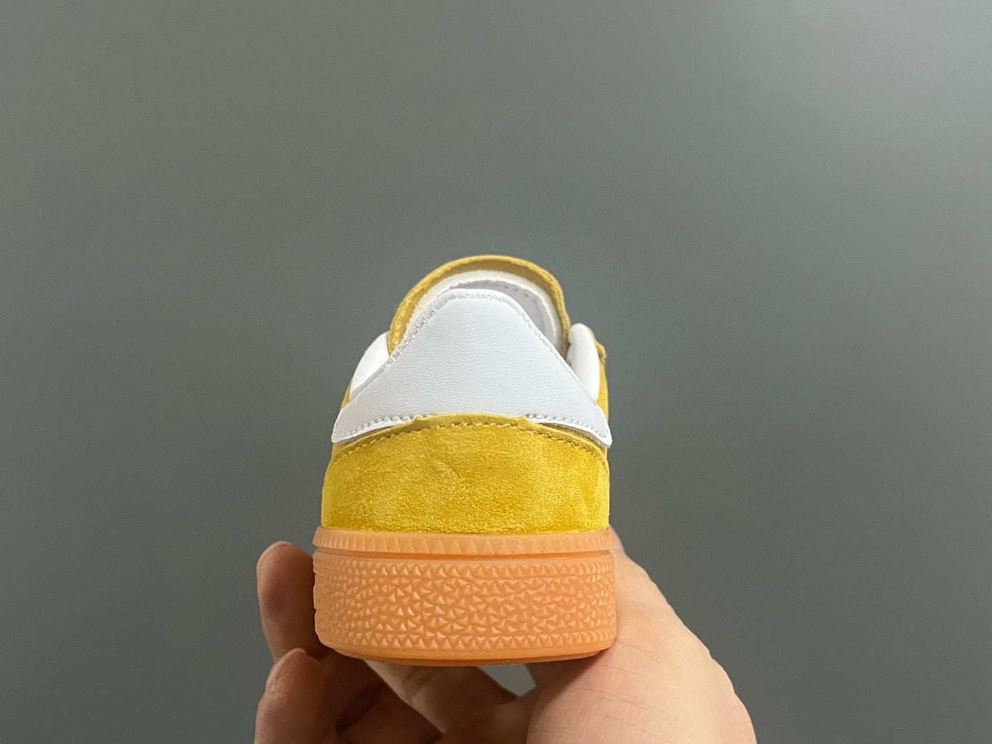 Adidas training 3 generation pig leather children's shoes" yellow"
