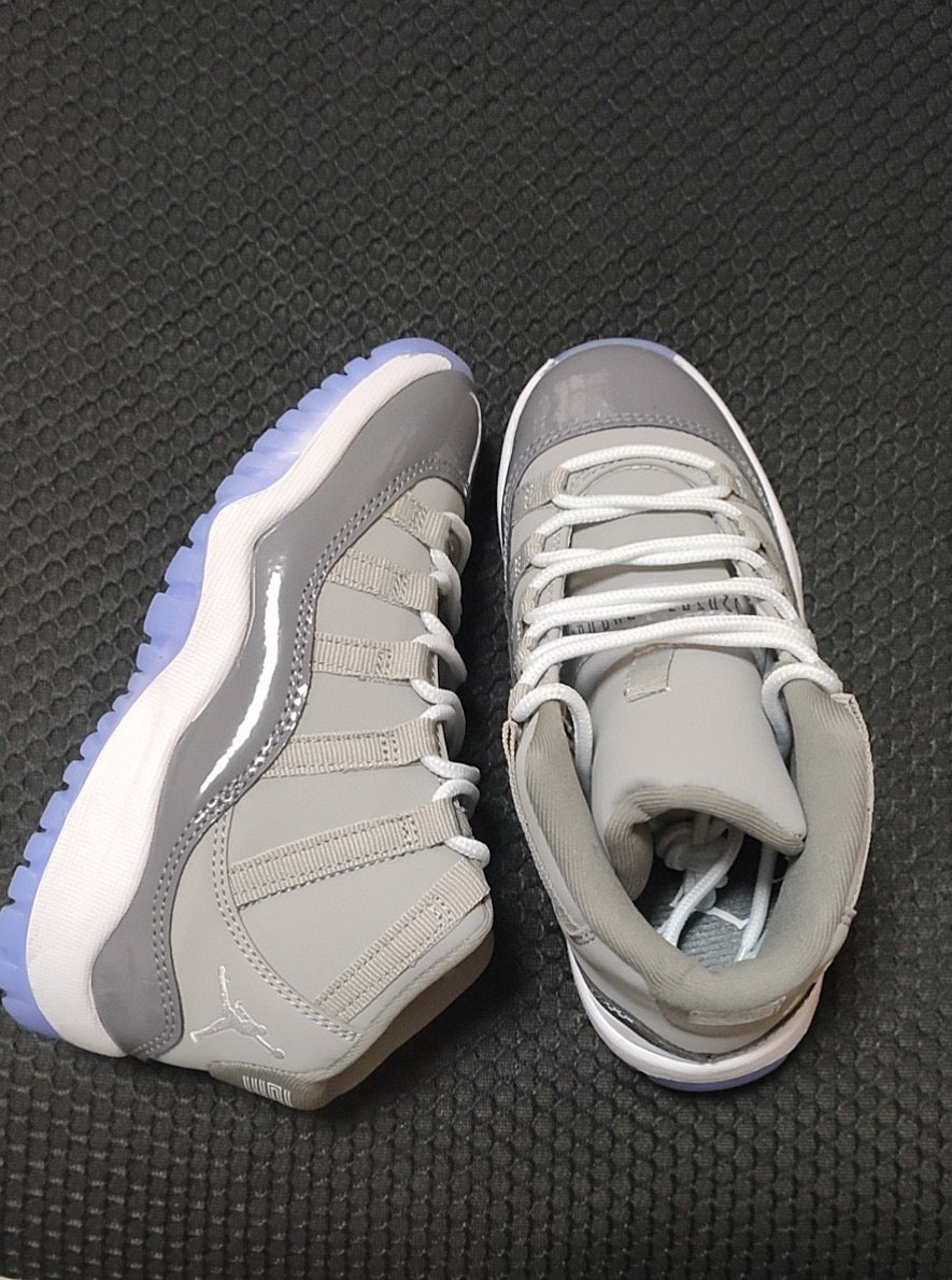 Joe 11 Gray" gray, light brown, blue"