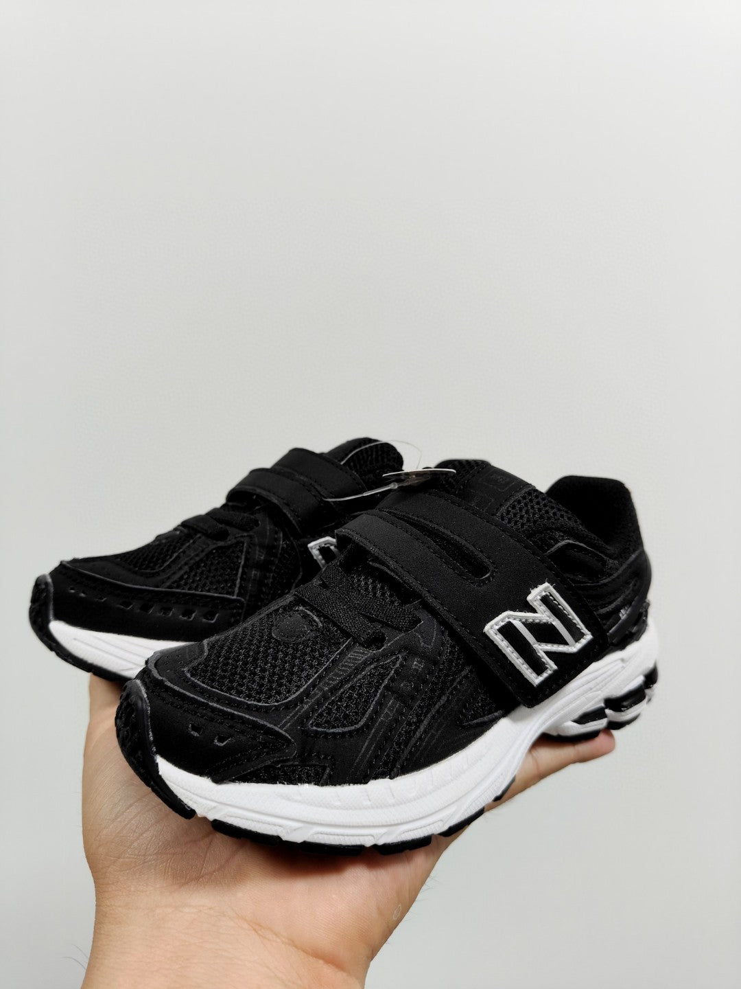 NB 1906 Velcro Kids Running Shoes" black"