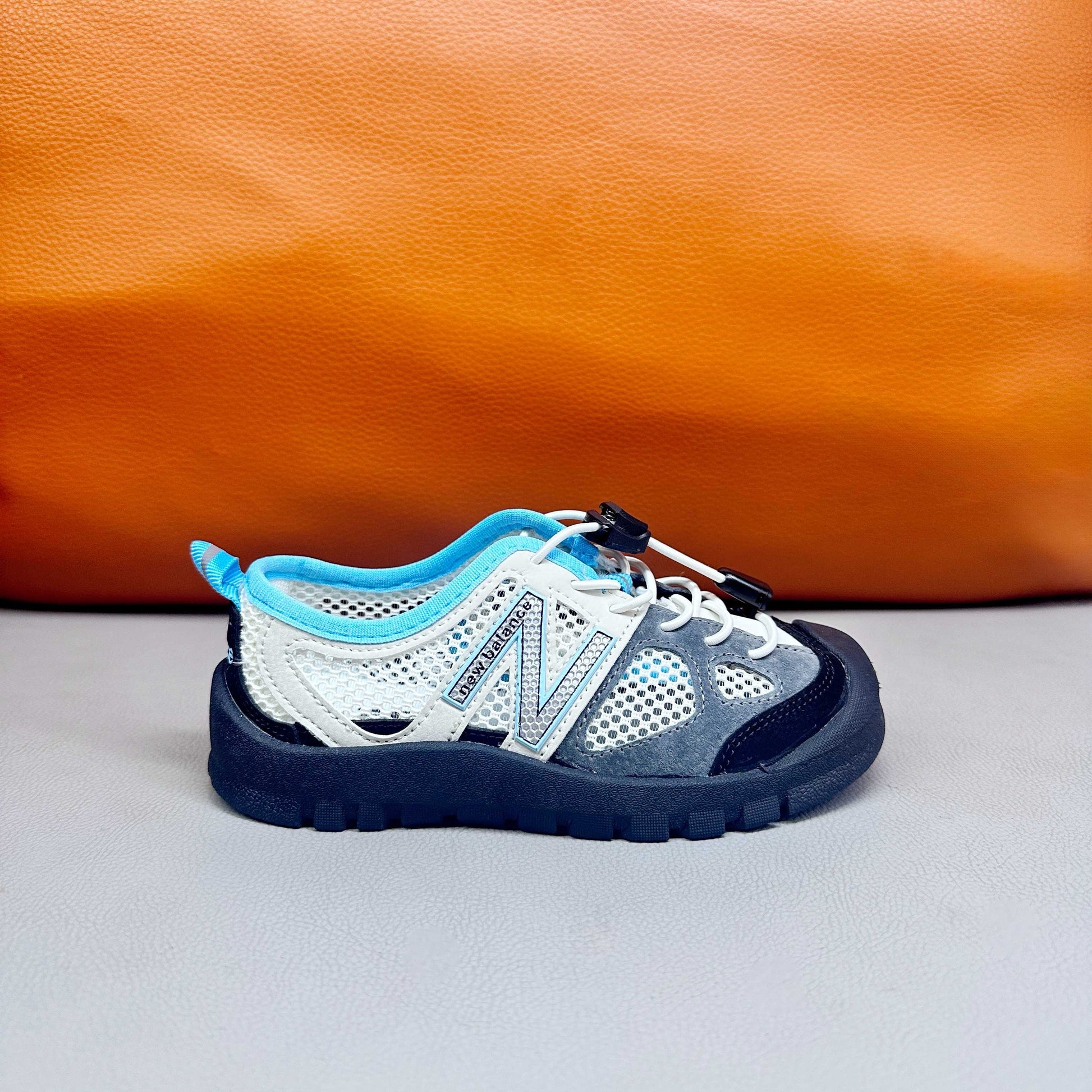 N530 MIUMIU Stream Sandals" white, blue, gray"
