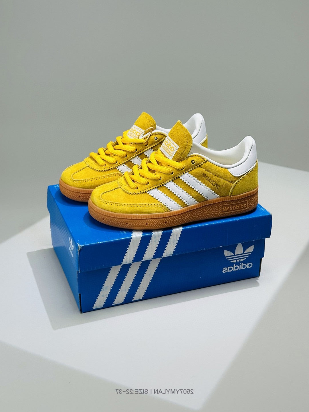 Adidas HANDBALL SPEZIAL Clover College Style Retro" yellow"