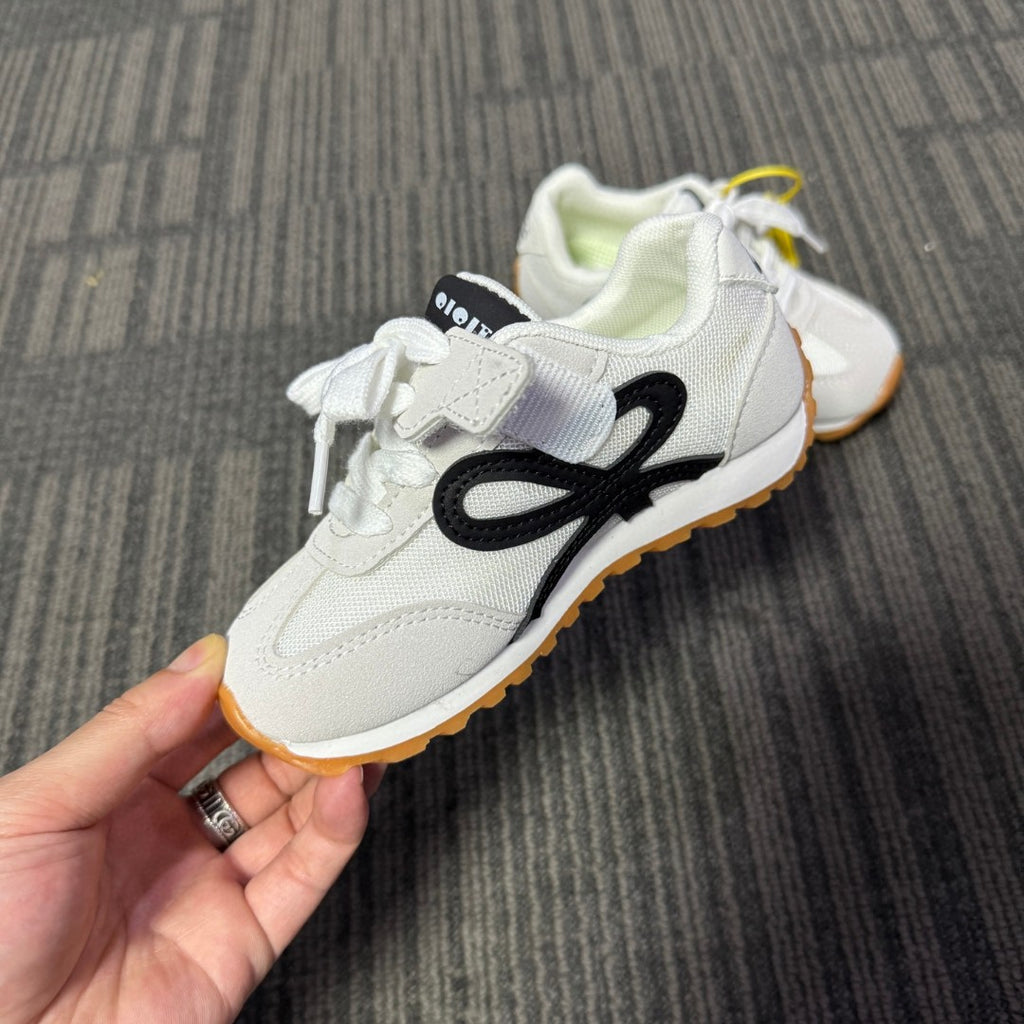 ASICS LOEWE co-branded model" gray"