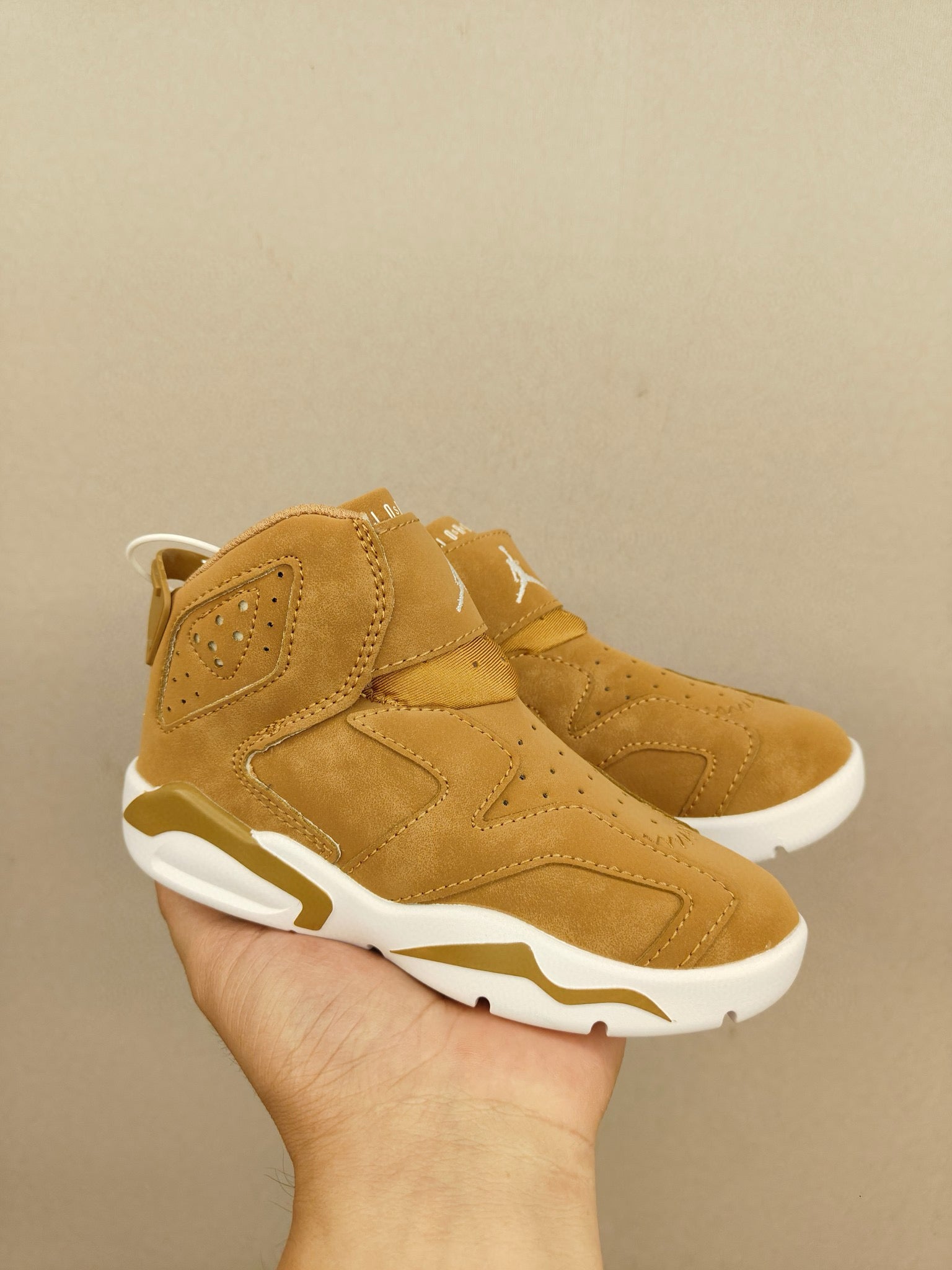 Joe 6 Velcro leather basketball shoes" brown"