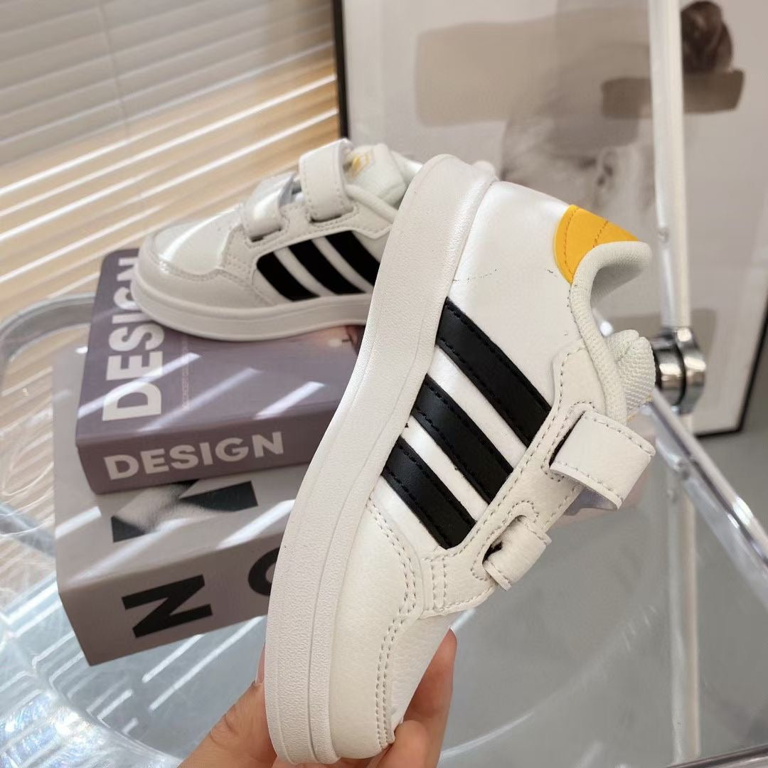 Adidas co-branded Velcro children's shoes" white, black"