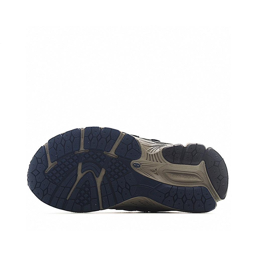 NB 2002 Velvet Elastic Velcro Children's Shoes" Gray-brown"