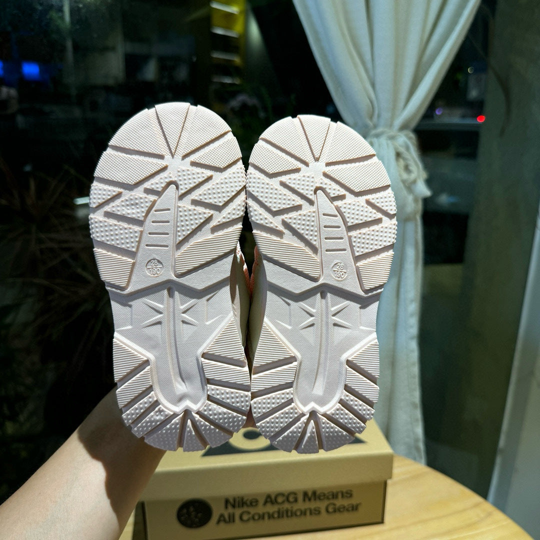 Nike ACG outdoor hiking shoes" Pink"