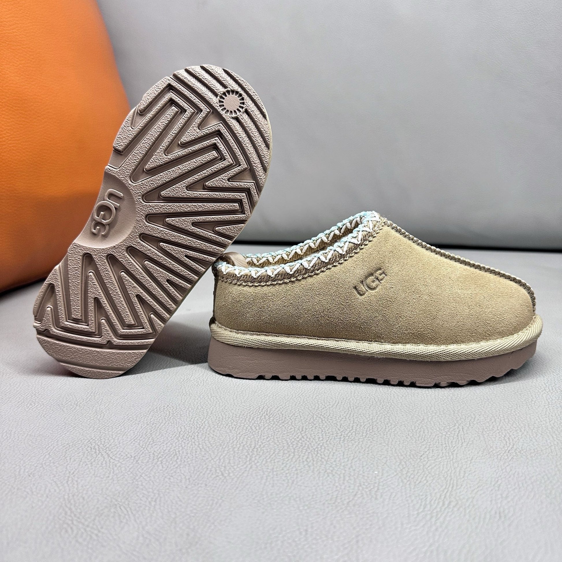 U-GG correct version" light beige"