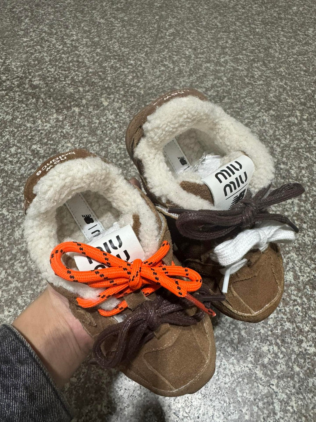 NB 530 miumiu velvet co-branded children's shoes" brown"