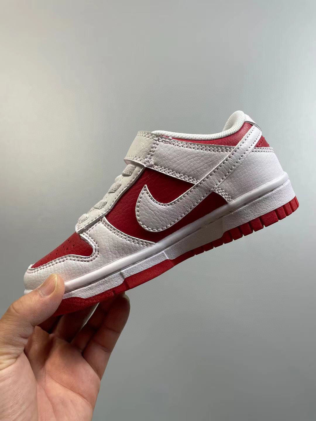 Nike SB single buckle sneakers" white, red"