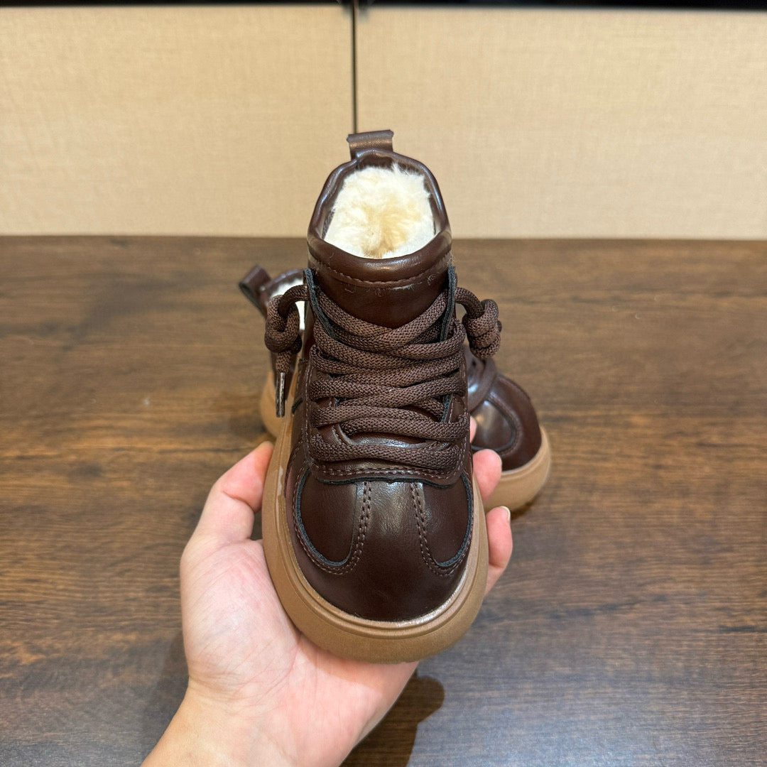 U-GG Capibara Snow Boots Leather" brown"