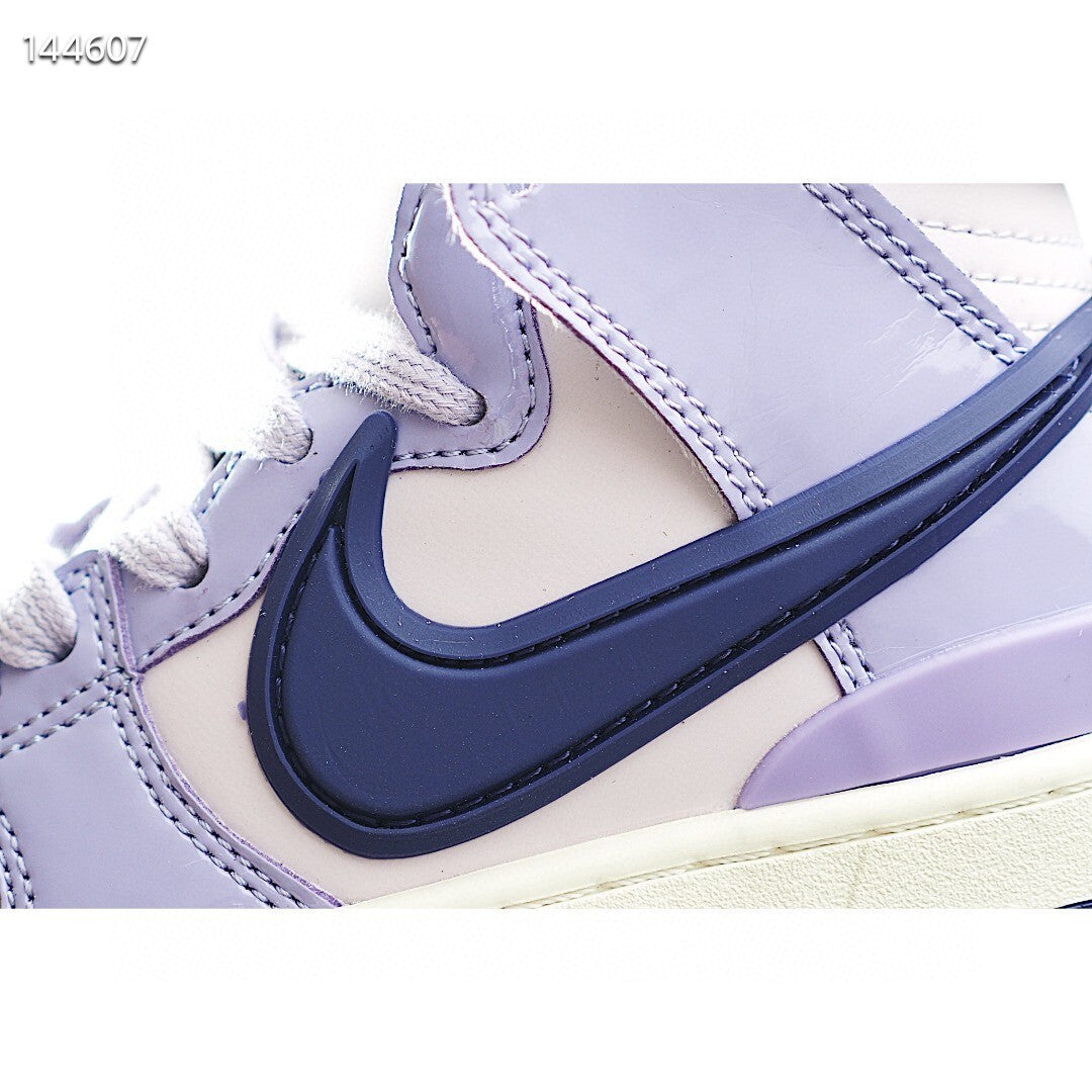 Nike Dunk High Top Swoosh