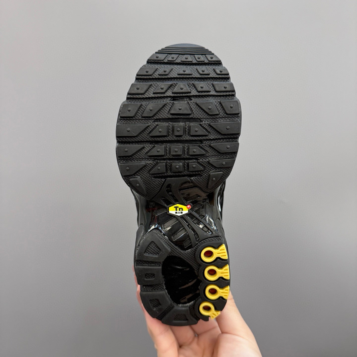 Nike Air Max Plus running shoes " Yellow, black"