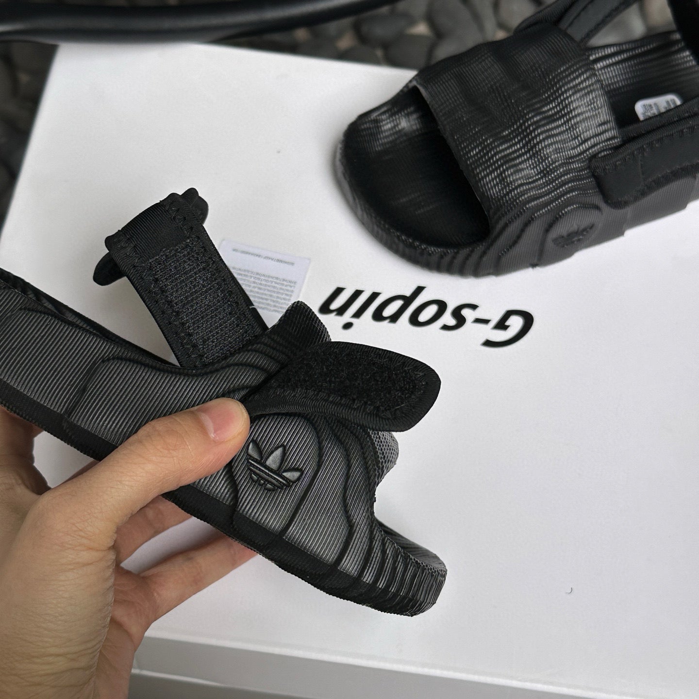 Adidas two-way beach sandals" black"