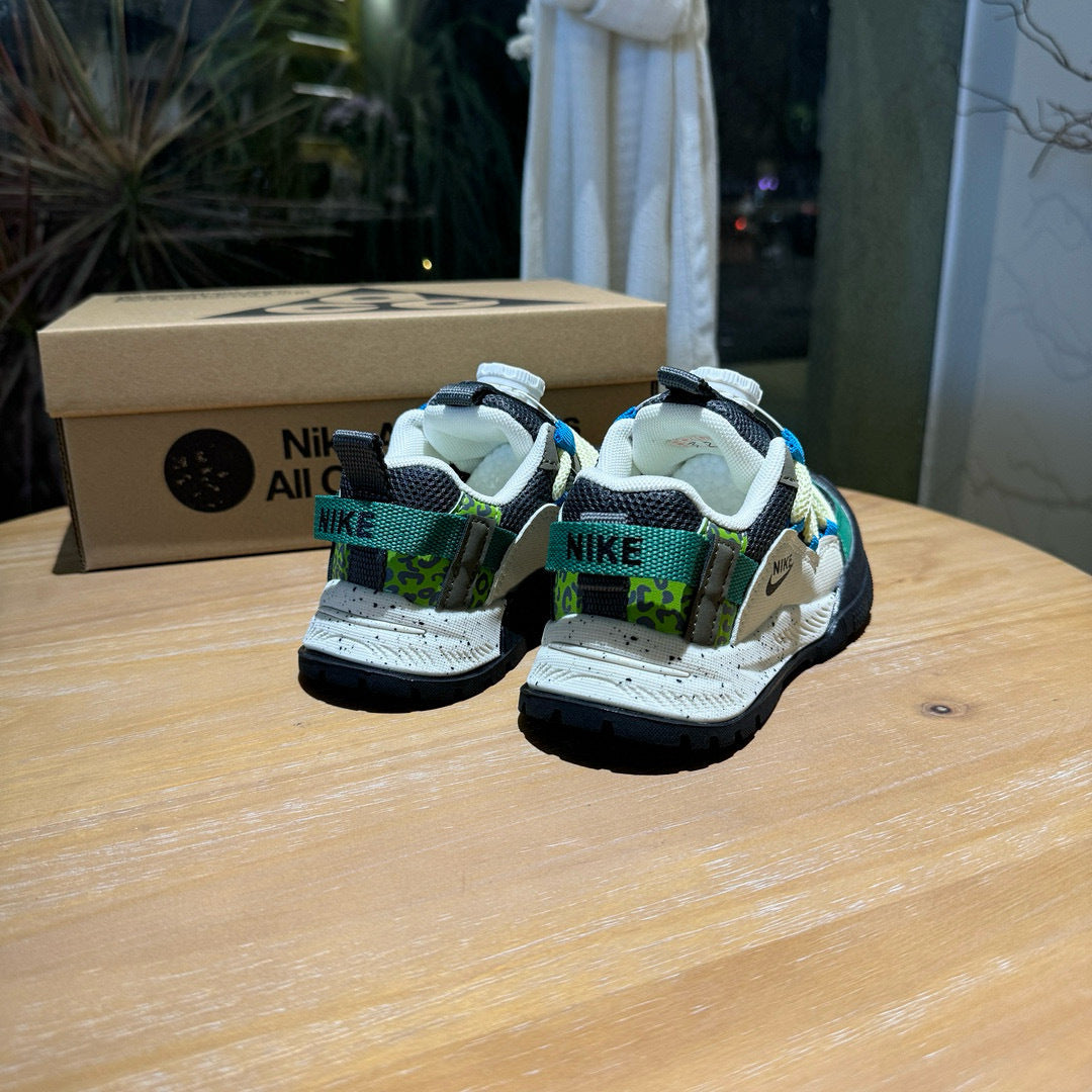 Nike ACG outdoor hiking shoes