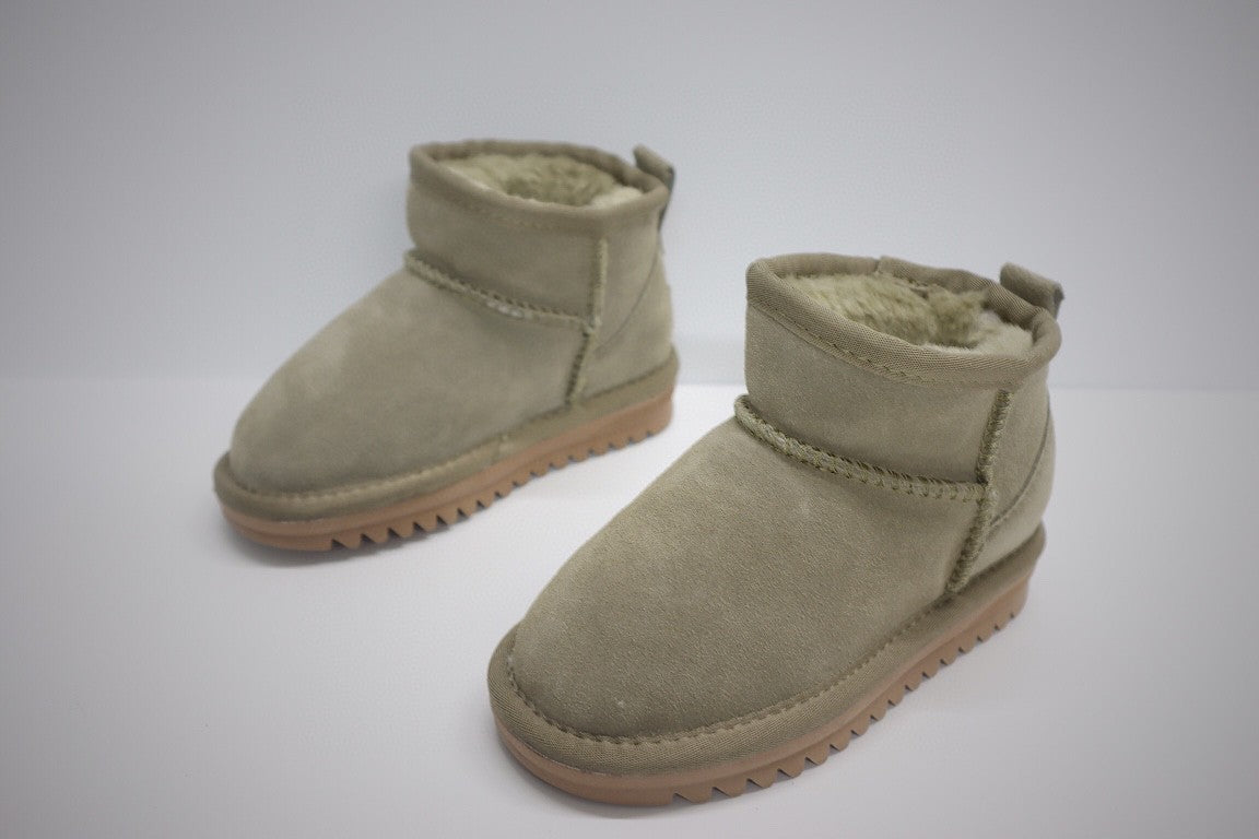 low-top UGG ankle boots" olive green"