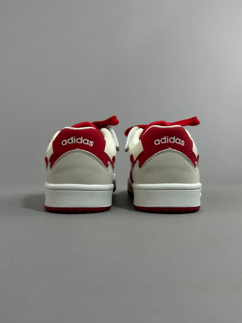Adidas WCARD ADV classic retro sneakers" white, red"