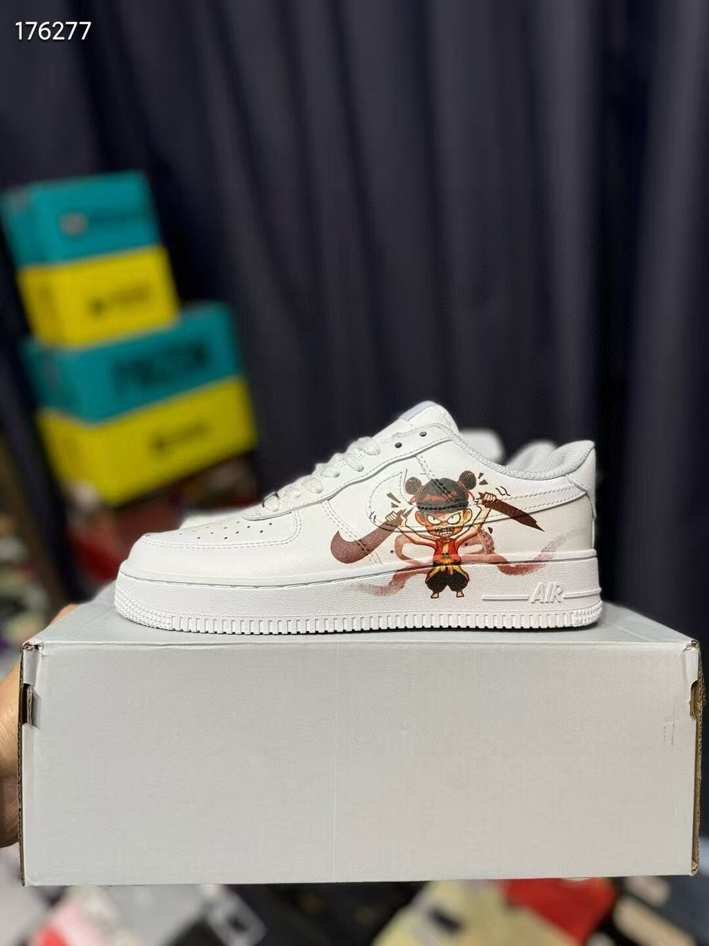 Custom Air Force One low-top graffiti versatile