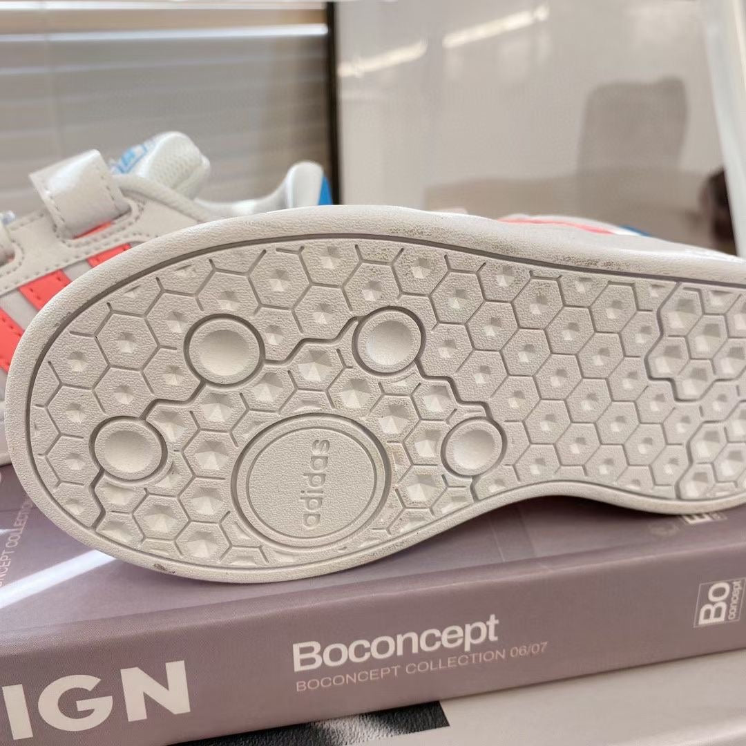 Adidas co-branded Velcro children's shoes" white, pink"