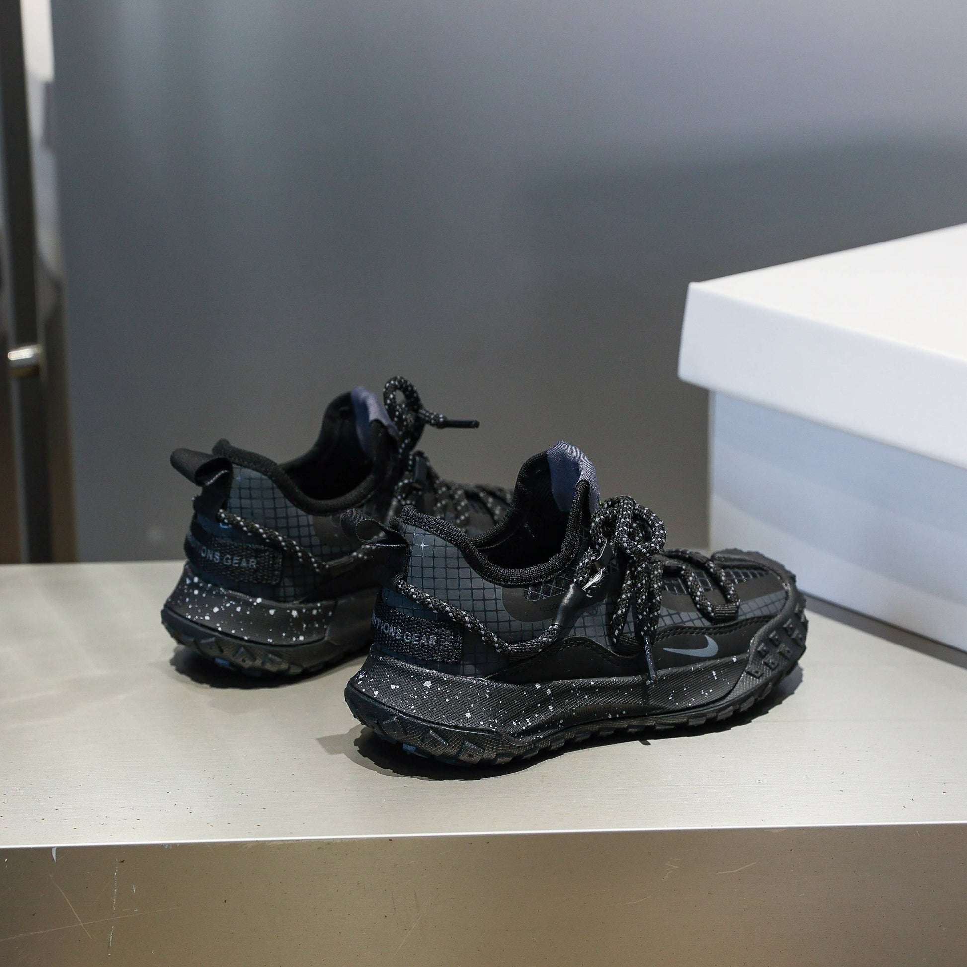 Nike ACG tire-soled hiking shoes