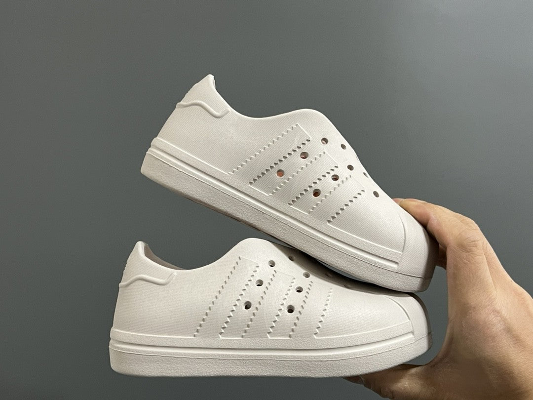 Soft shell hole slip-on sandals for children" light beige"
