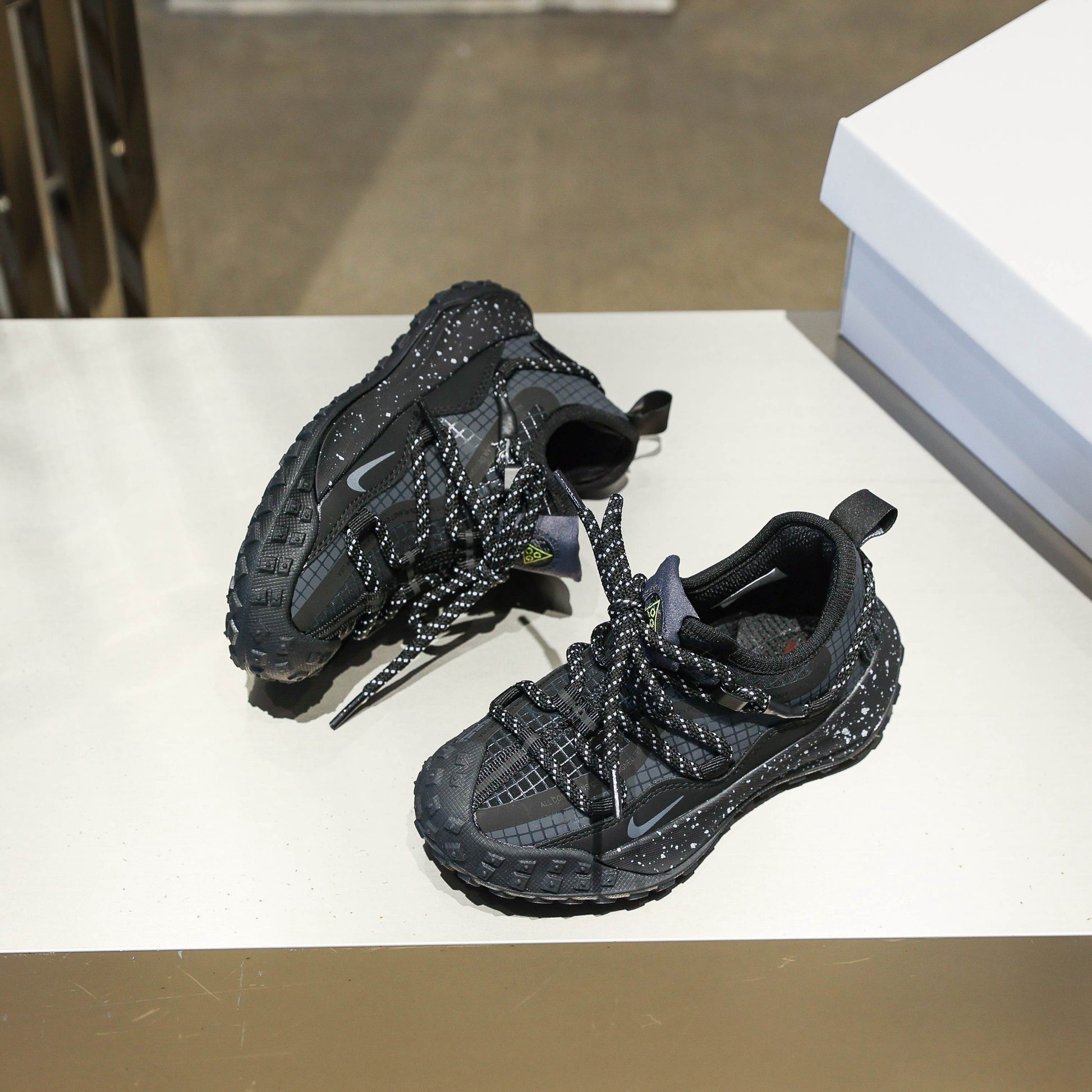 Nike ACG tire-soled hiking shoes