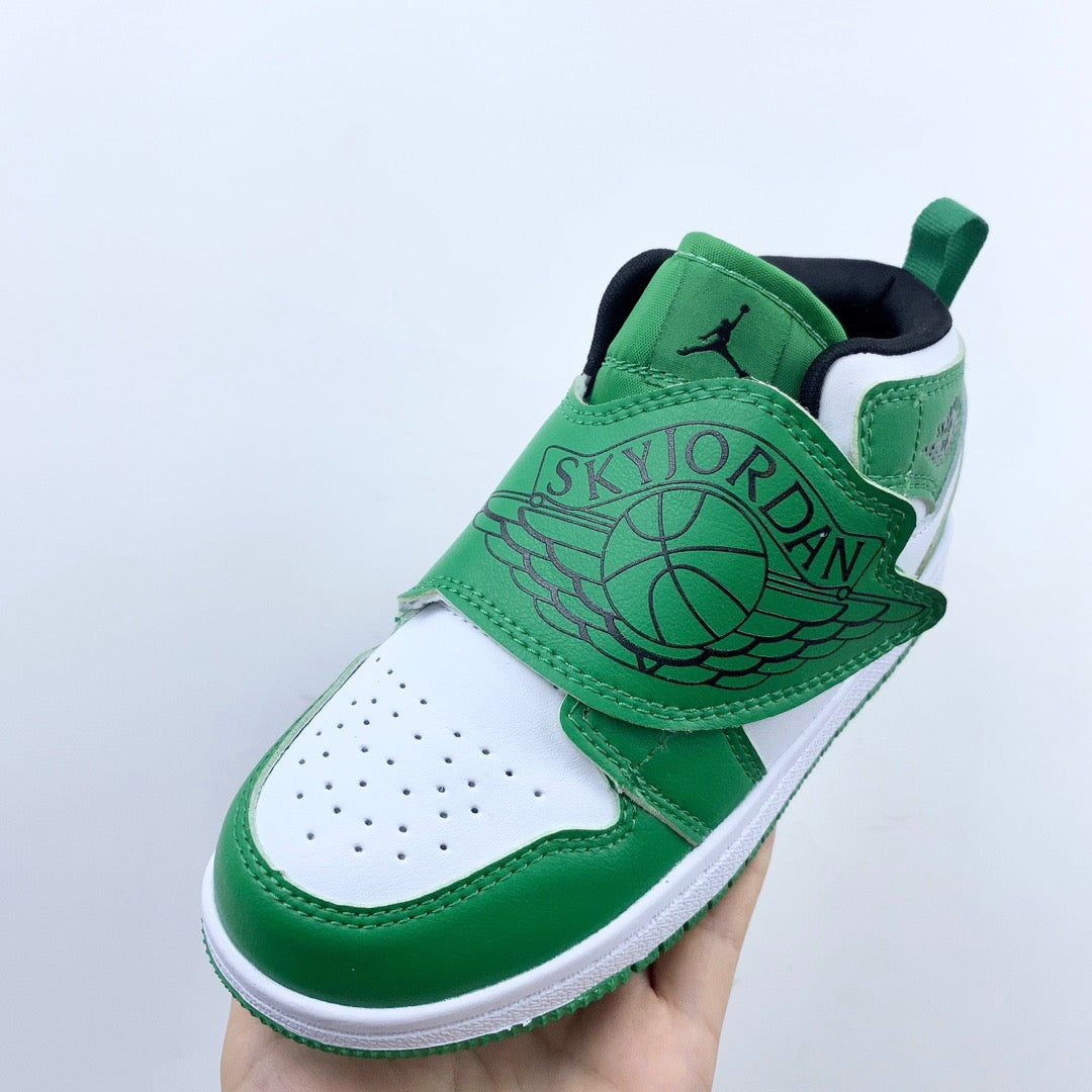 AJ Joe One-Wing Velcro Children's Shoes" white, green"