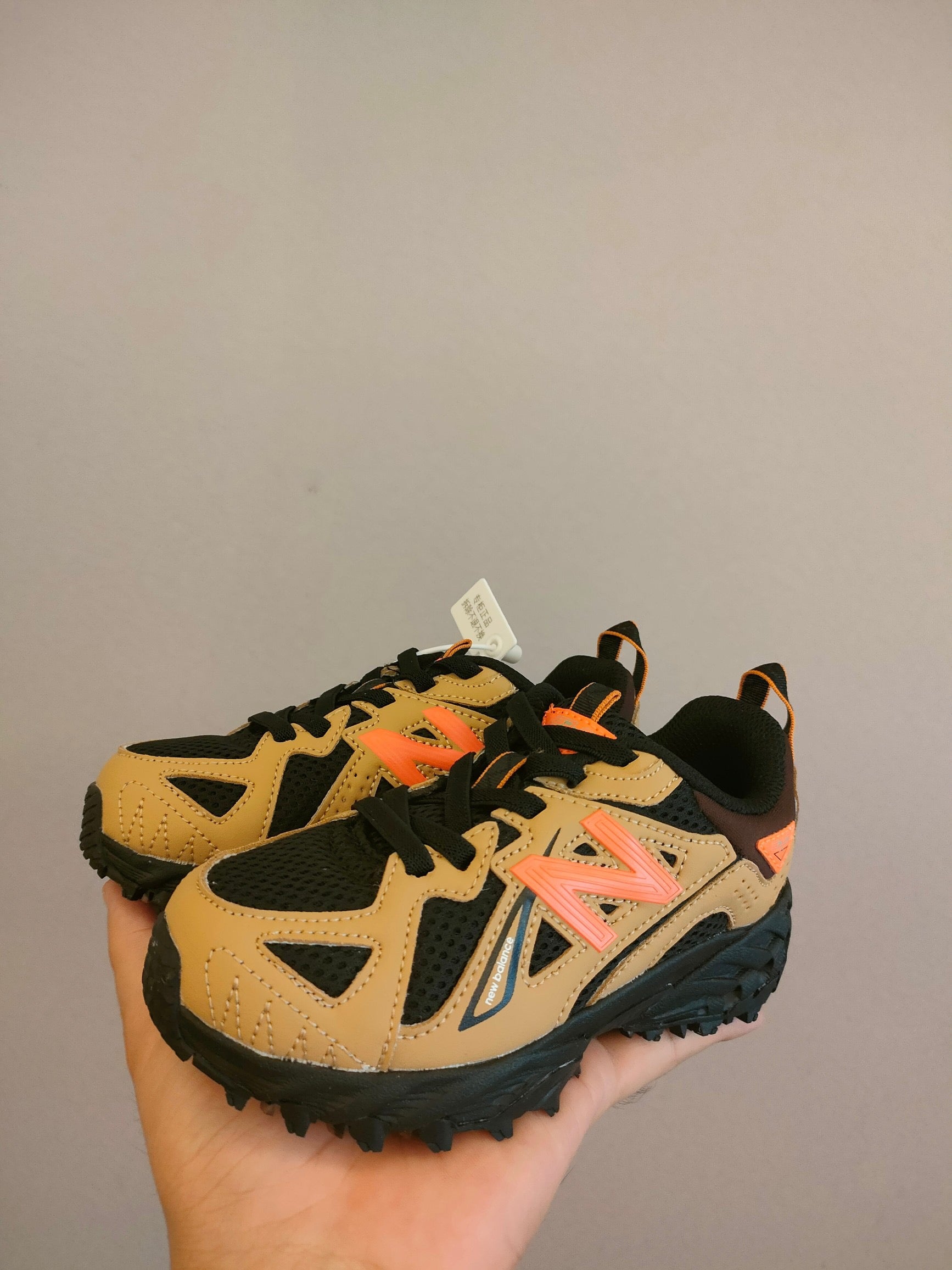 NB610 children's outdoor shoes" camel brown"