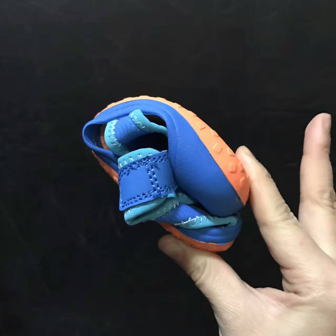 Nike children's closed toe sandals " blue"