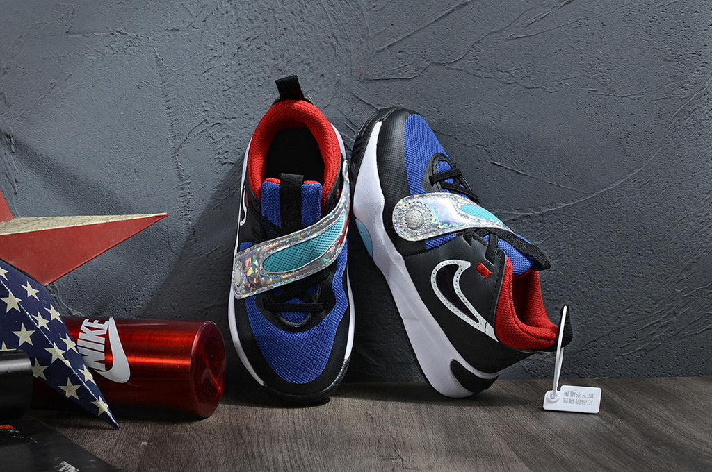 Nike's new UFO slip-on shoes for children" black"