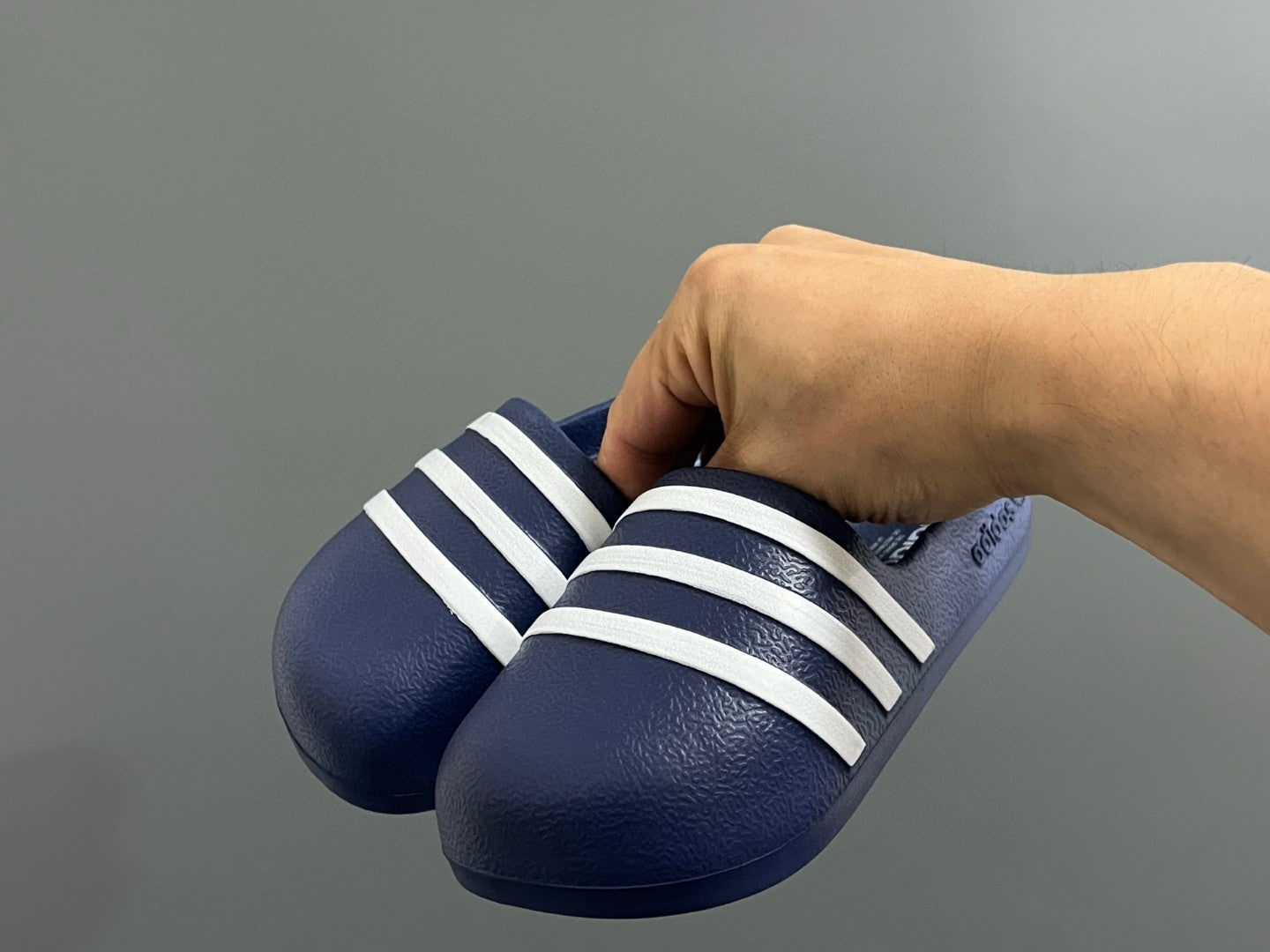 A's new style children's slippers with closed toe cap" Navy"