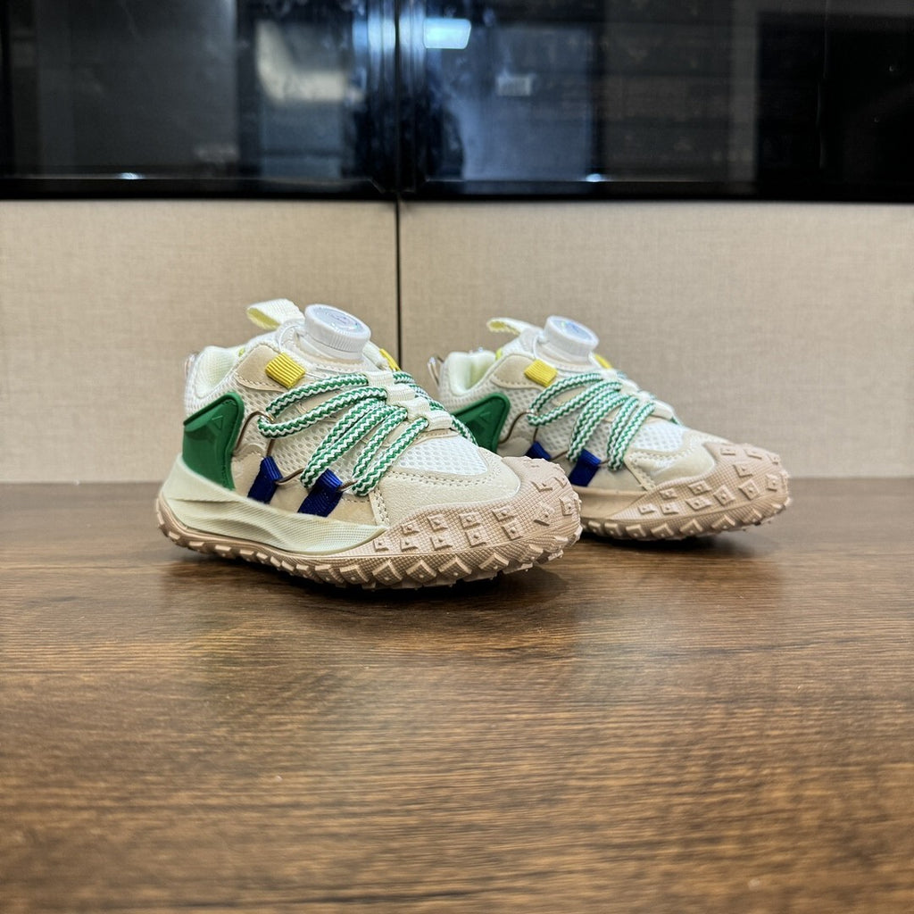 Nike ACG outdoor hiking shoes" green"