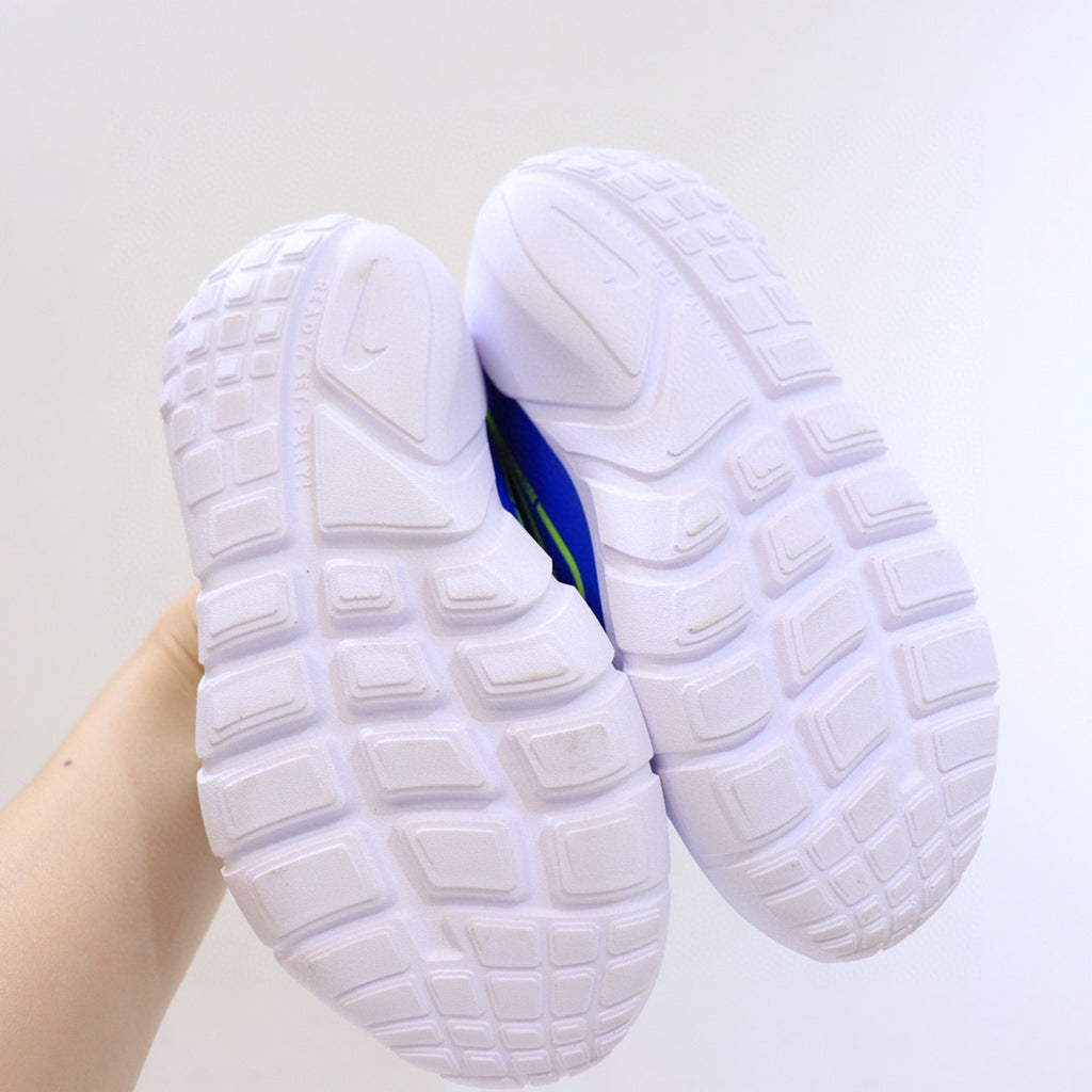 Nike's new barefoot slip" blue"