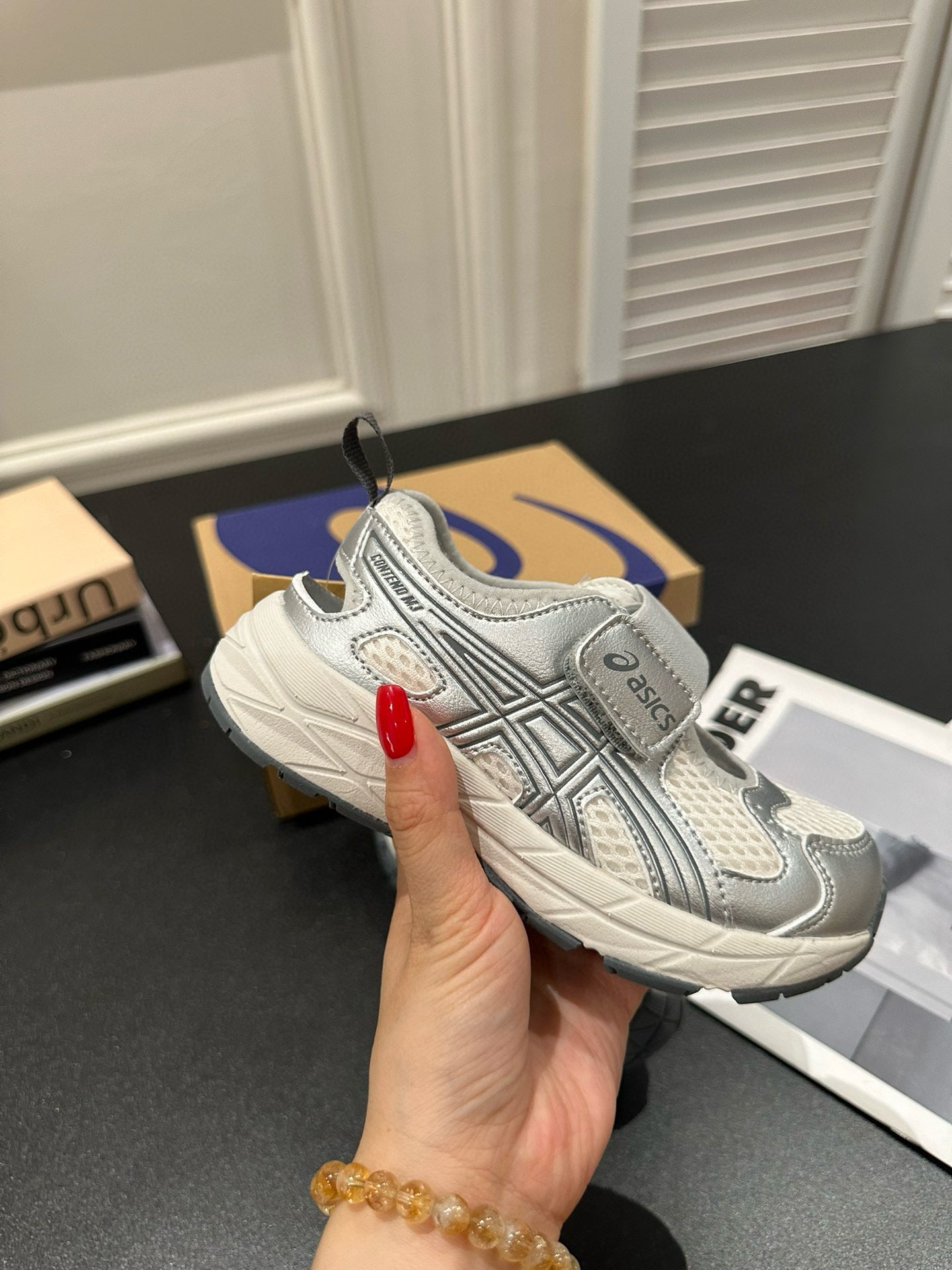 YSS closed toe sandals" silver"
